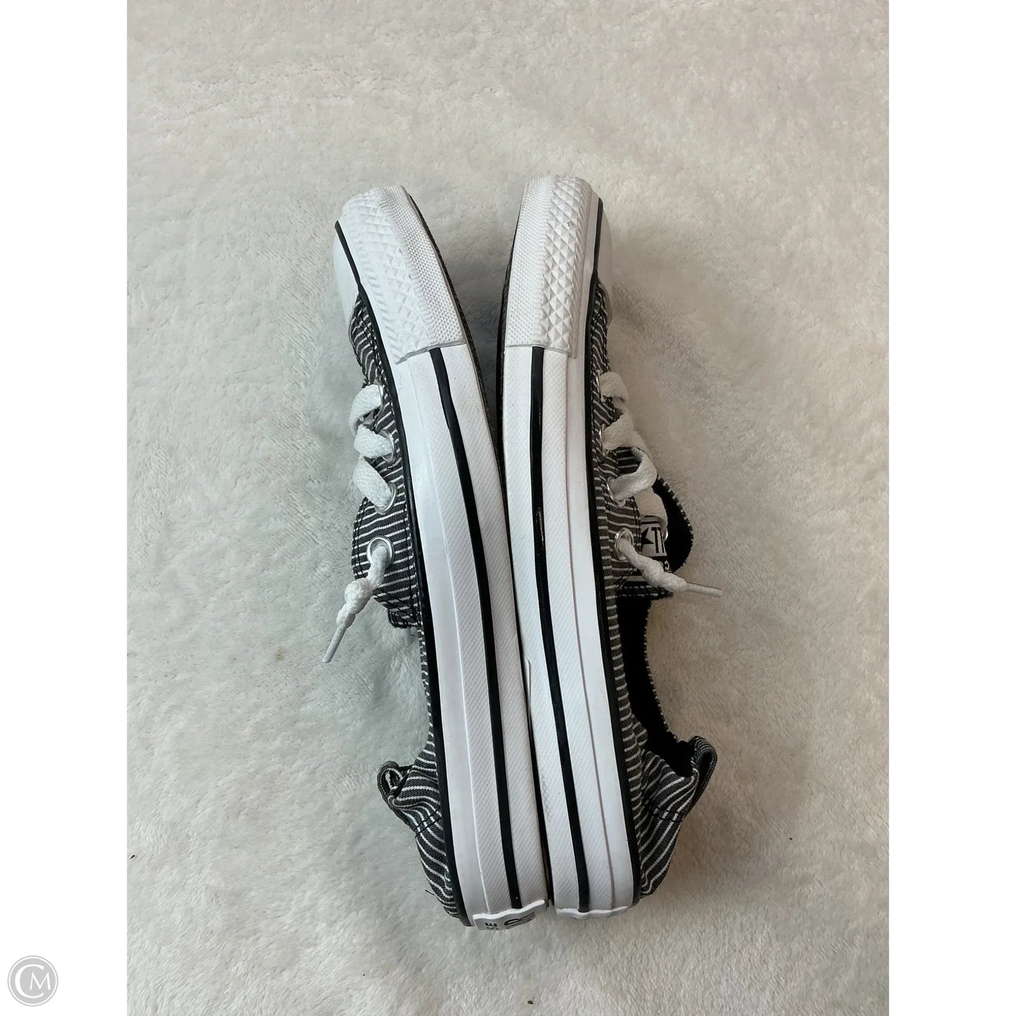 Shoes Sneakers By Converse In Striped Pattern, Size: 6.5