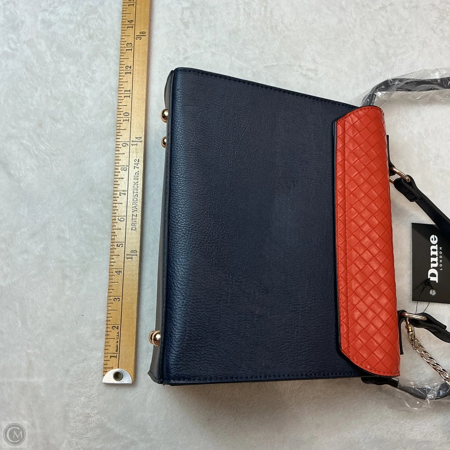 Crossbody By Clothes Mentor, Size: Medium