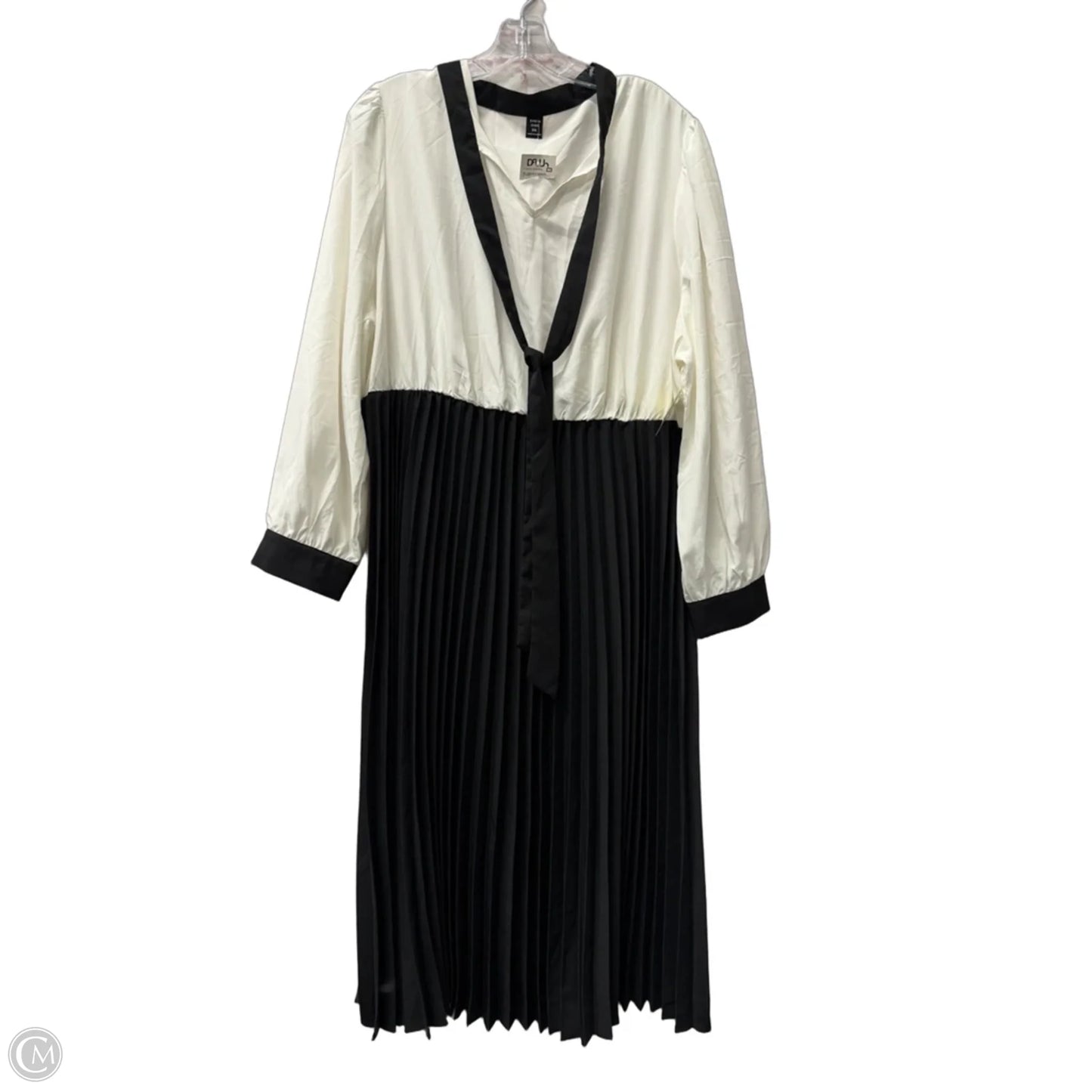 Dress Casual Maxi By Shein In Black & White, Size: 3x