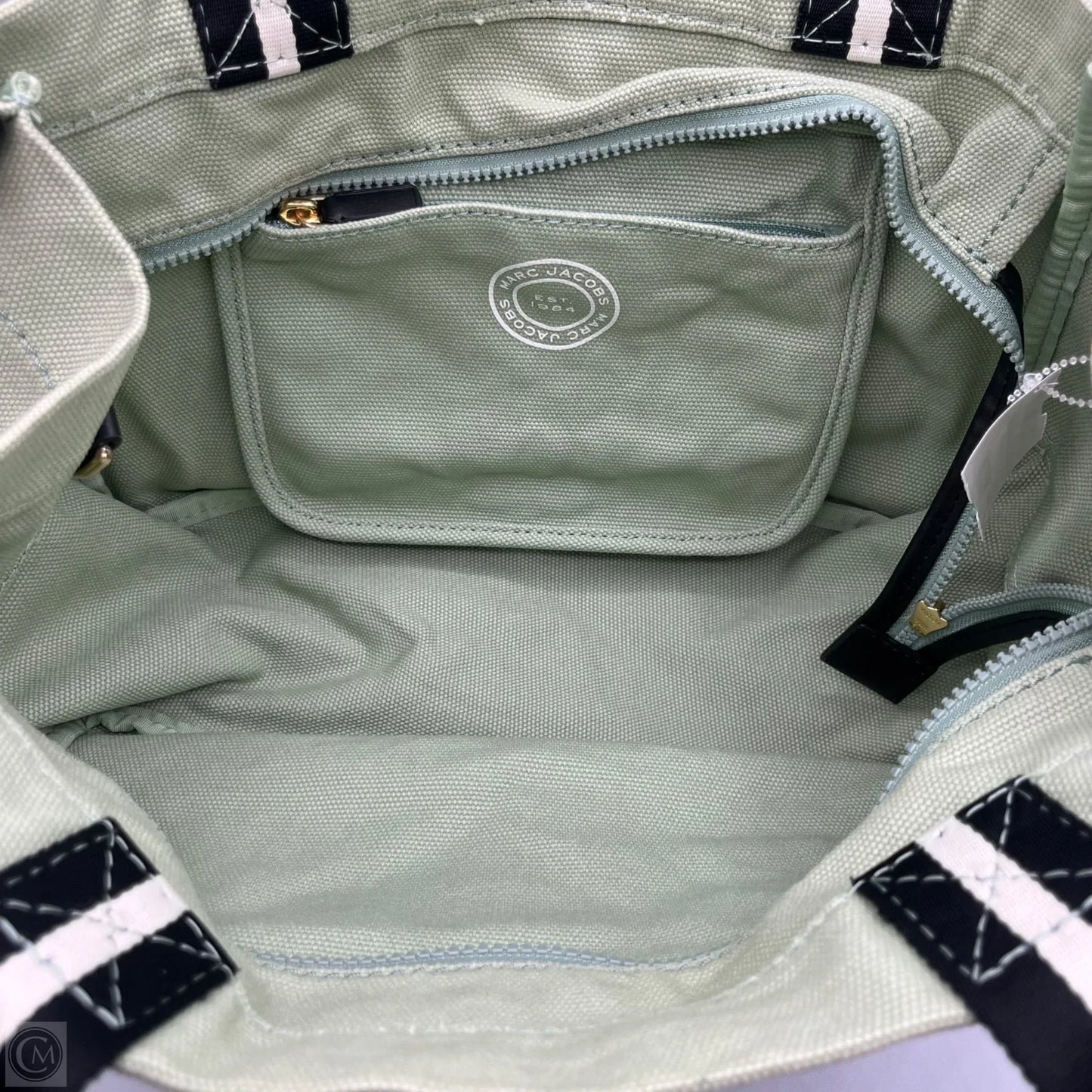 Handbag Luxury Designer By Marc Jacobs, Size: Medium