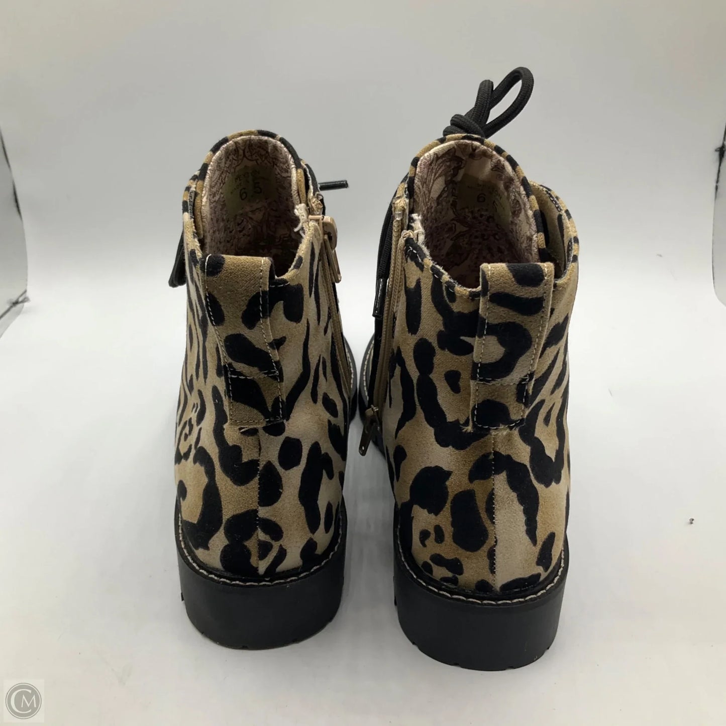 Boots Ankle Flats By Band Of Gypsies In Animal Print, Size: 6.5