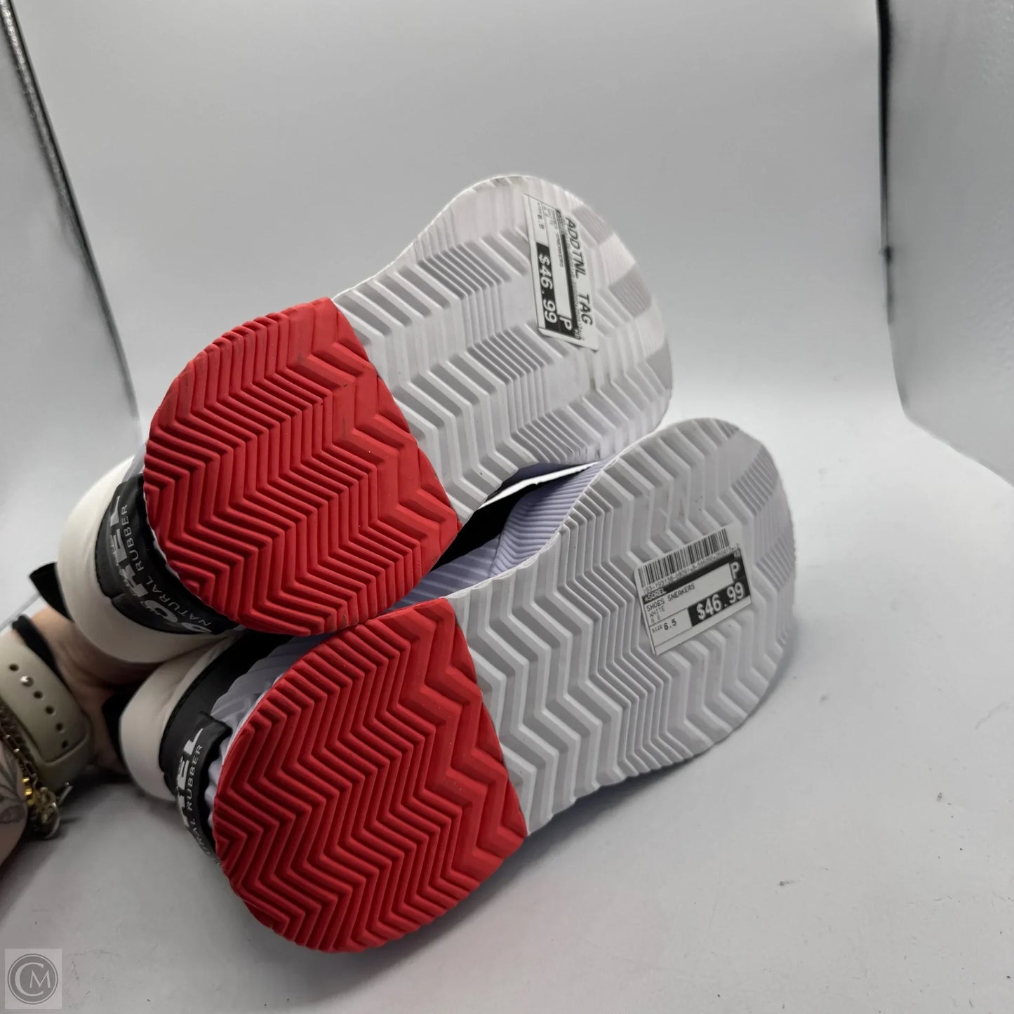 Shoes Sneakers By Sorel In White, Size: 6.5