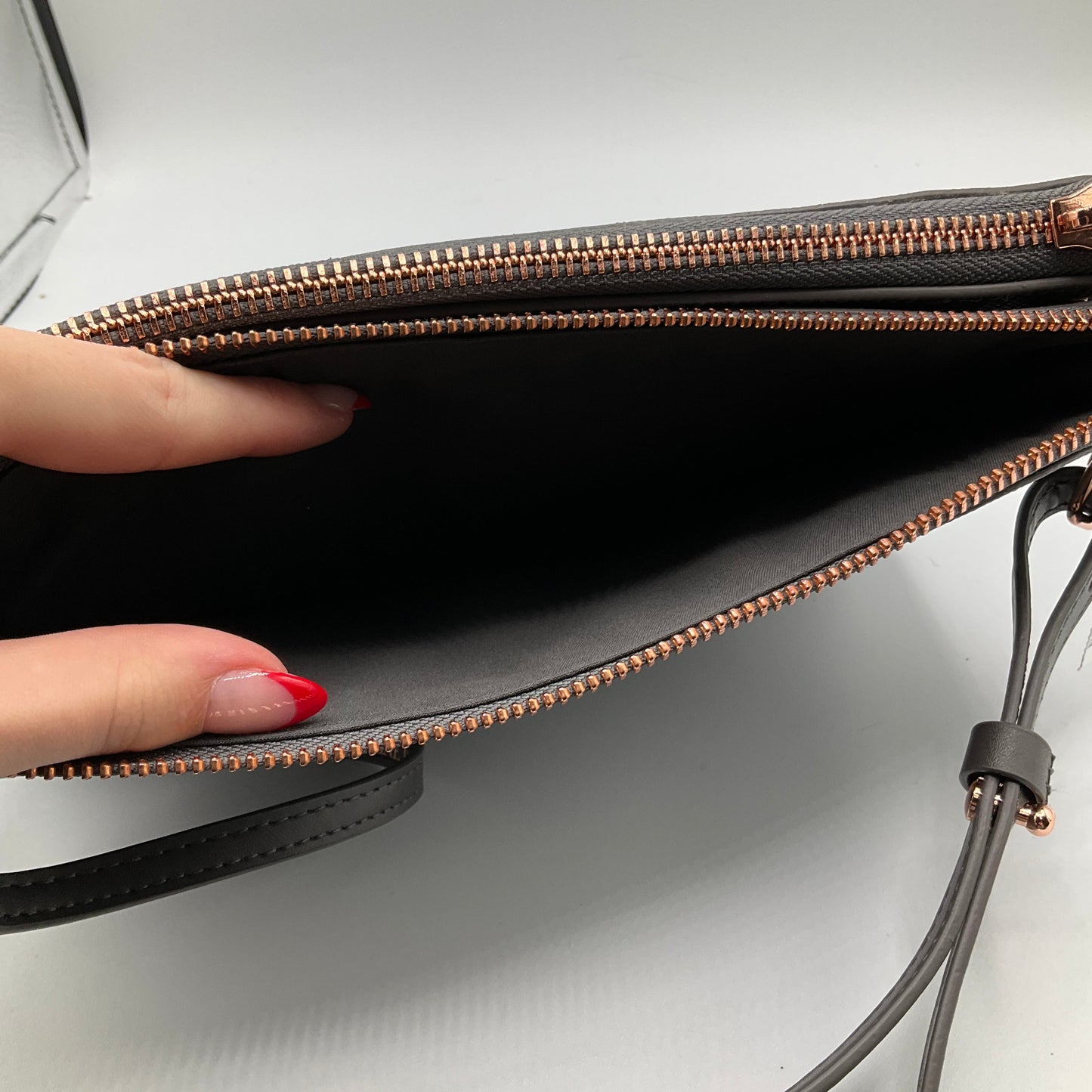 Crossbody By Cmb Size: Medium