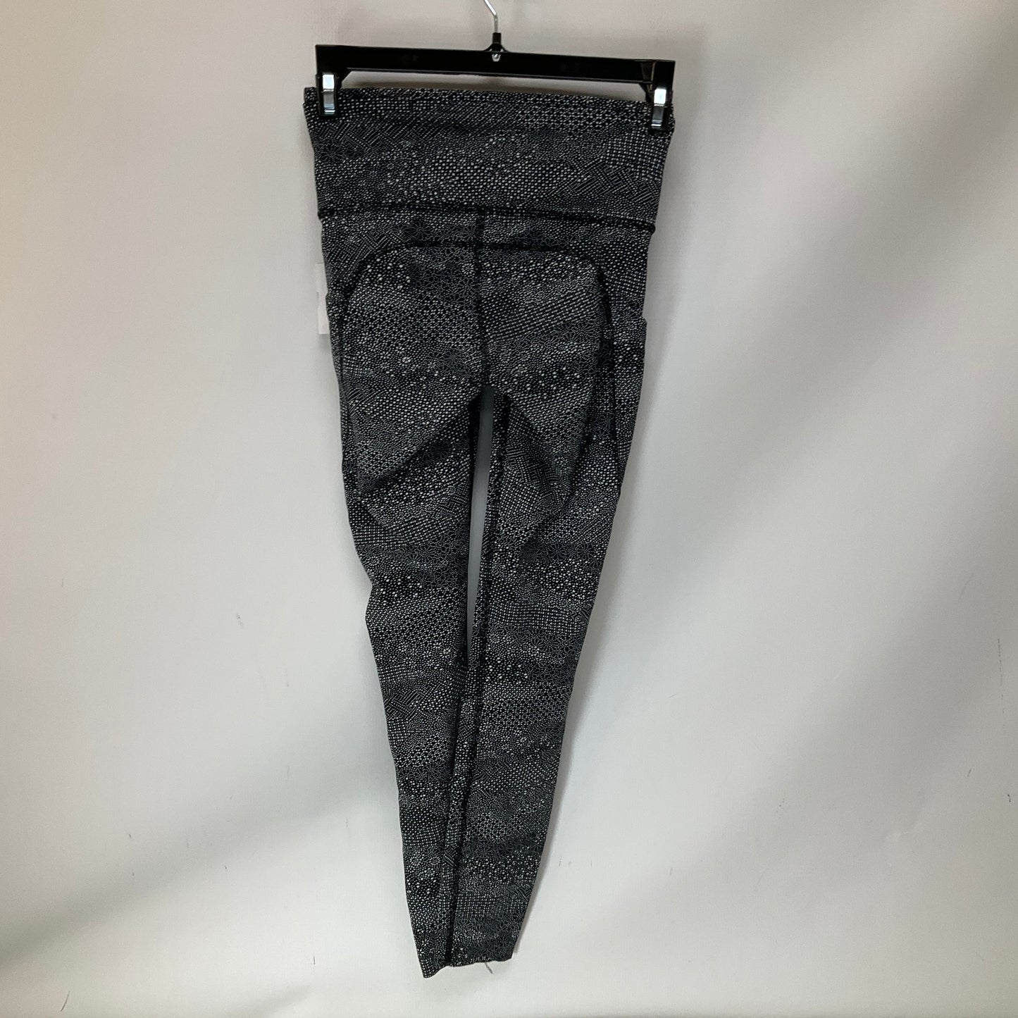 Athletic Leggings By Lululemon In Black & White, Size: 2