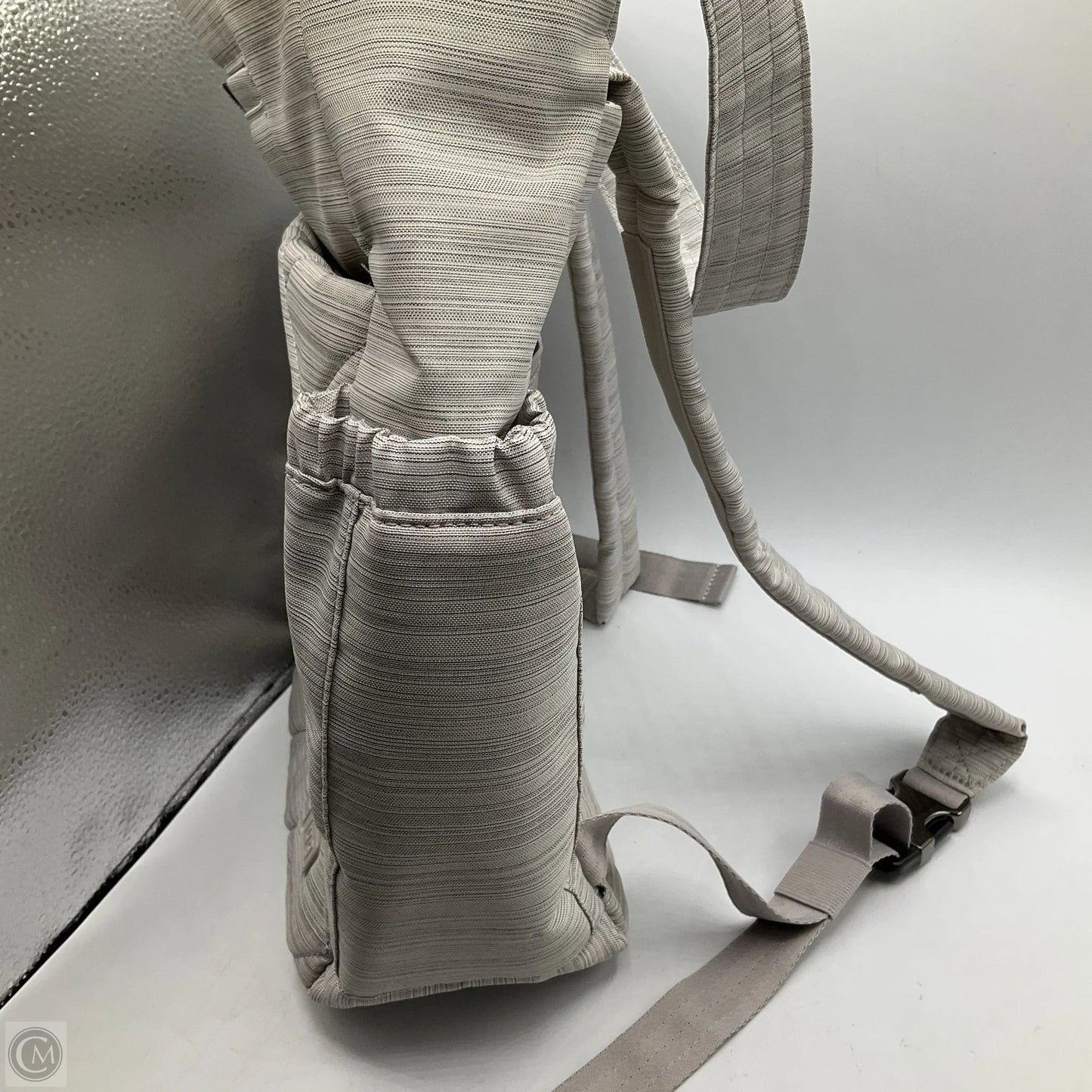 Backpack By Lug, Size: Medium