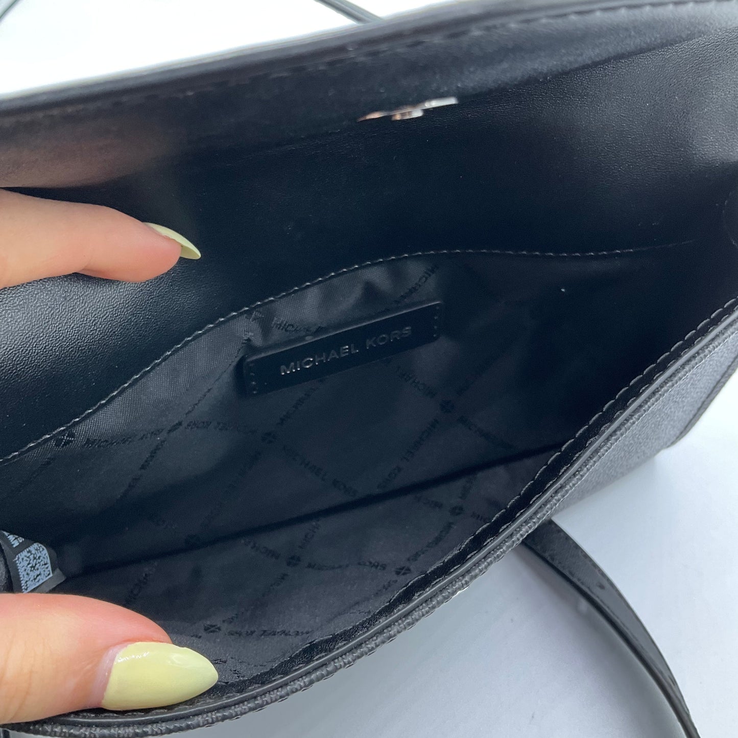 Crossbody Designer By Michael Kors Size: Small