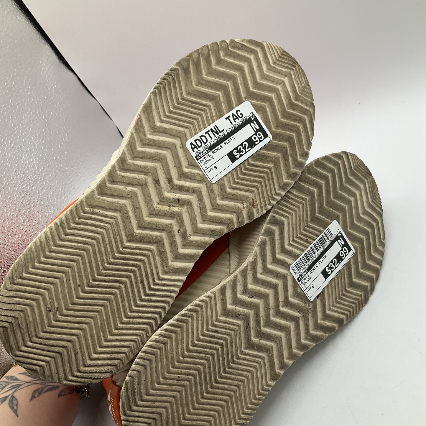 Boots Ankle Flats By Sorel Size: 8