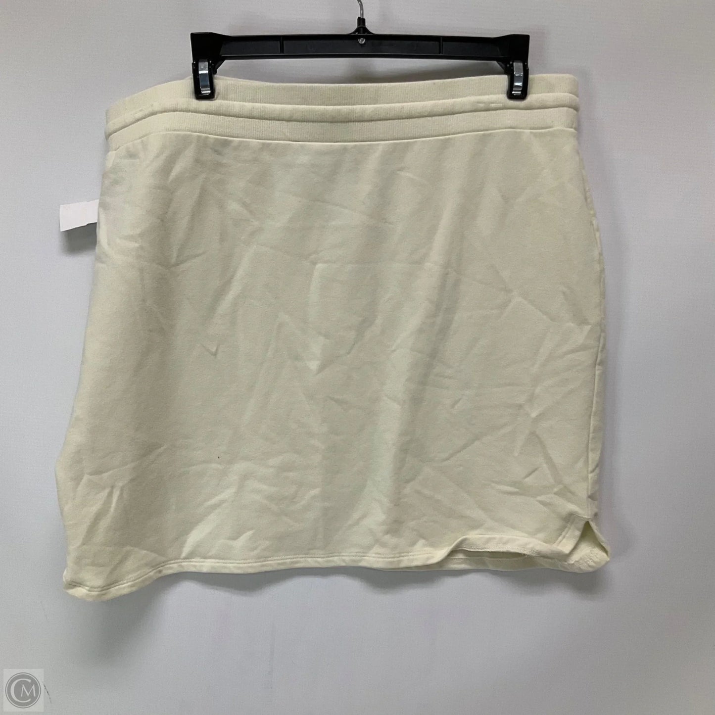 Shorts By Daily Ritual In Cream, Size: L
