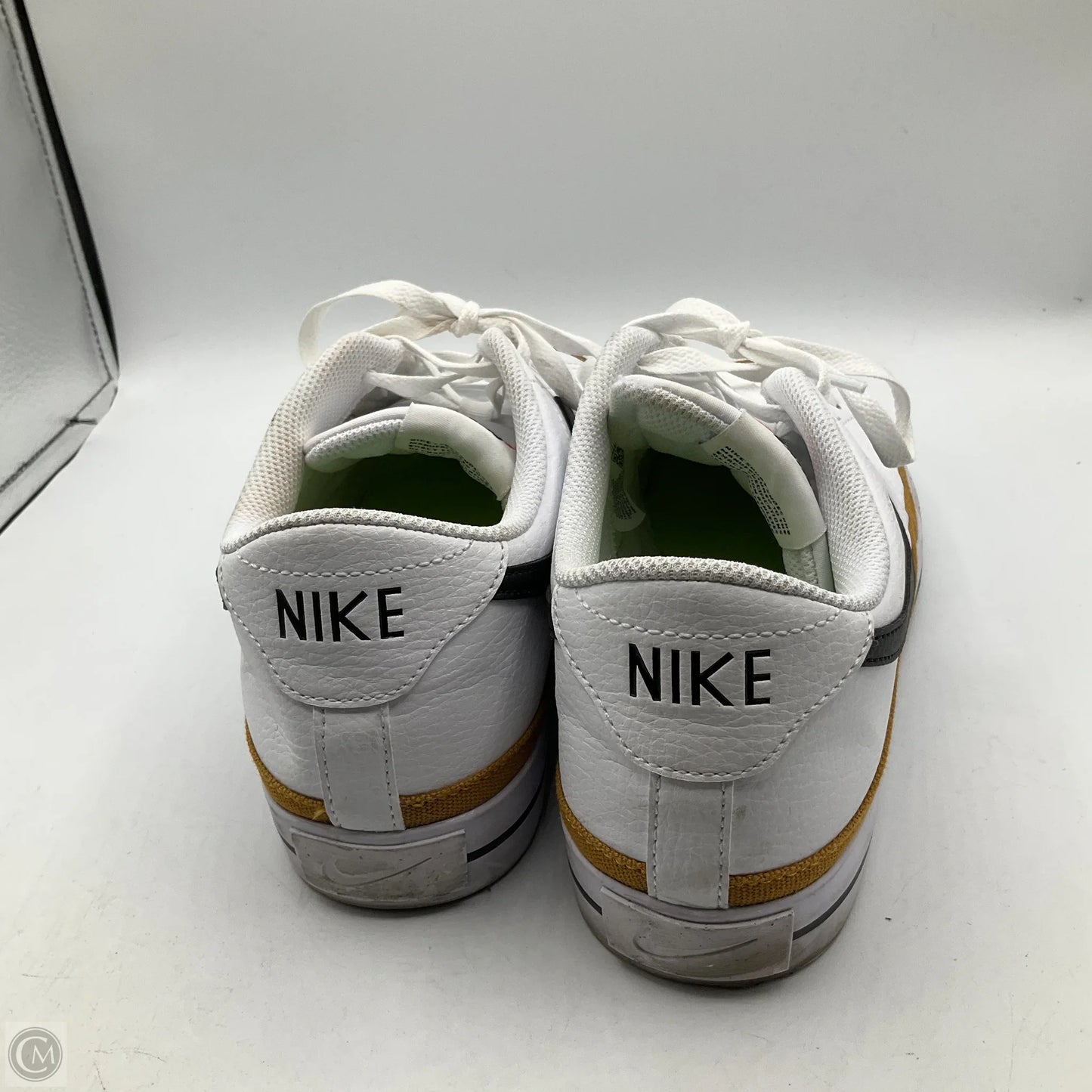 Shoes Sneakers By Nike In White, Size: 12