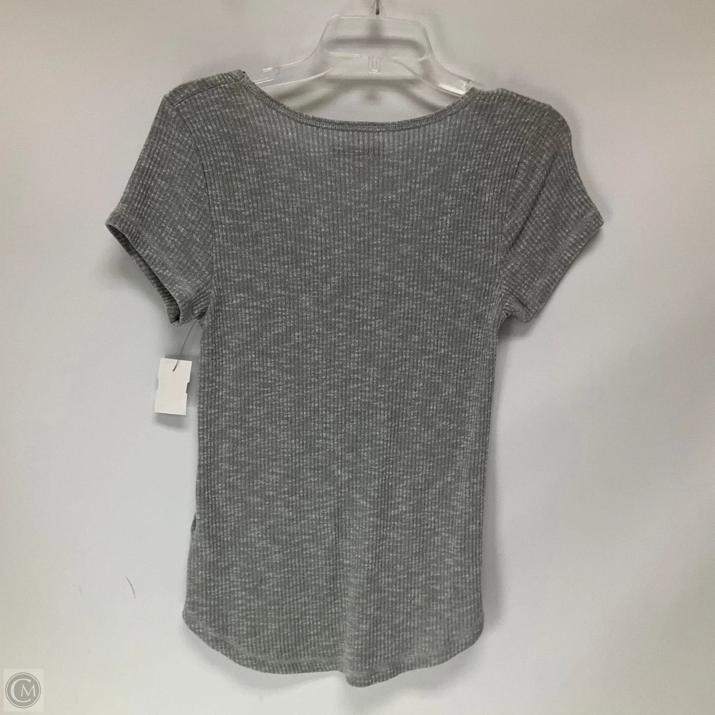 Top Short Sleeve By Abercrombie And Fitch In Grey, Size: M