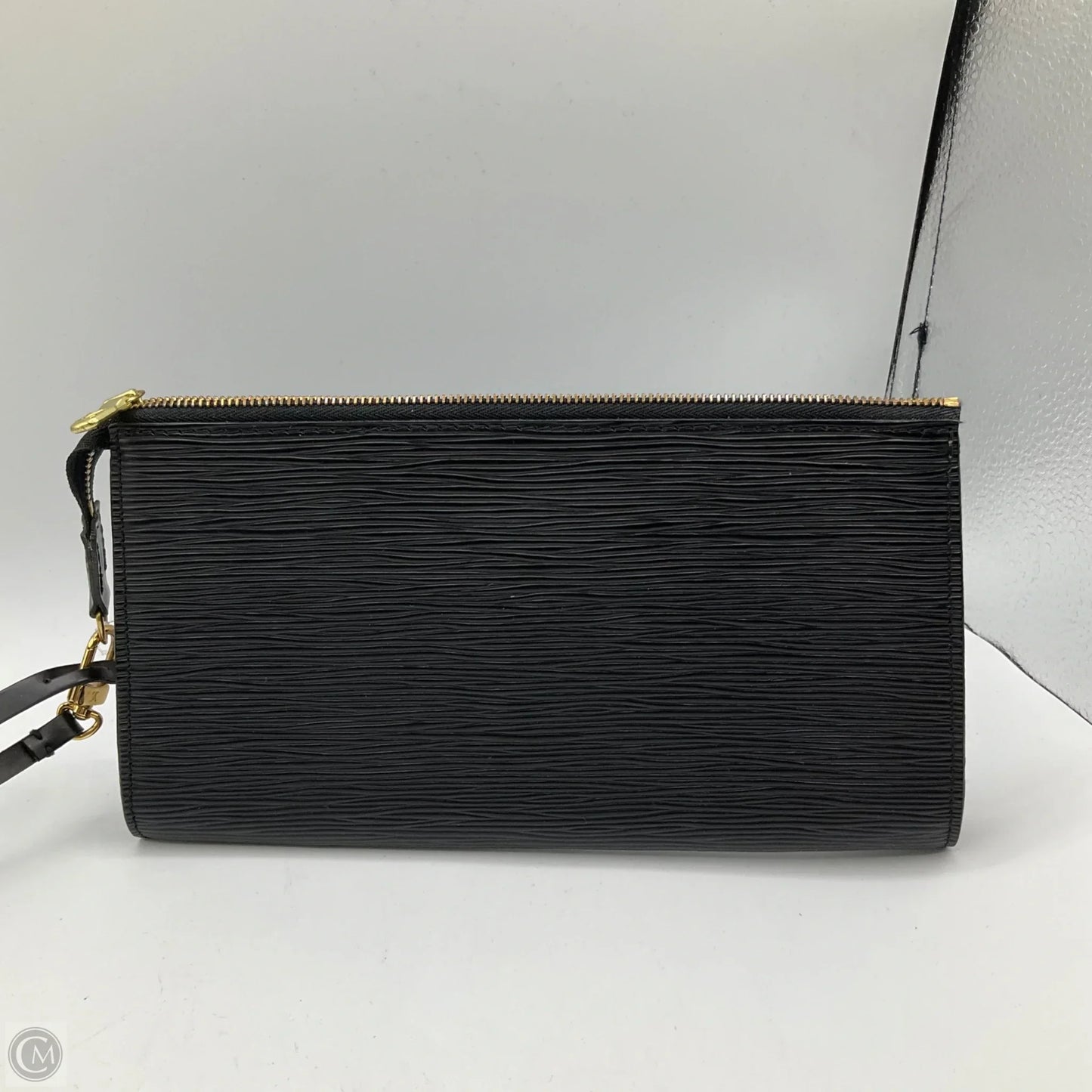 Wristlet Luxury Designer By Louis Vuitton, Size: Medium