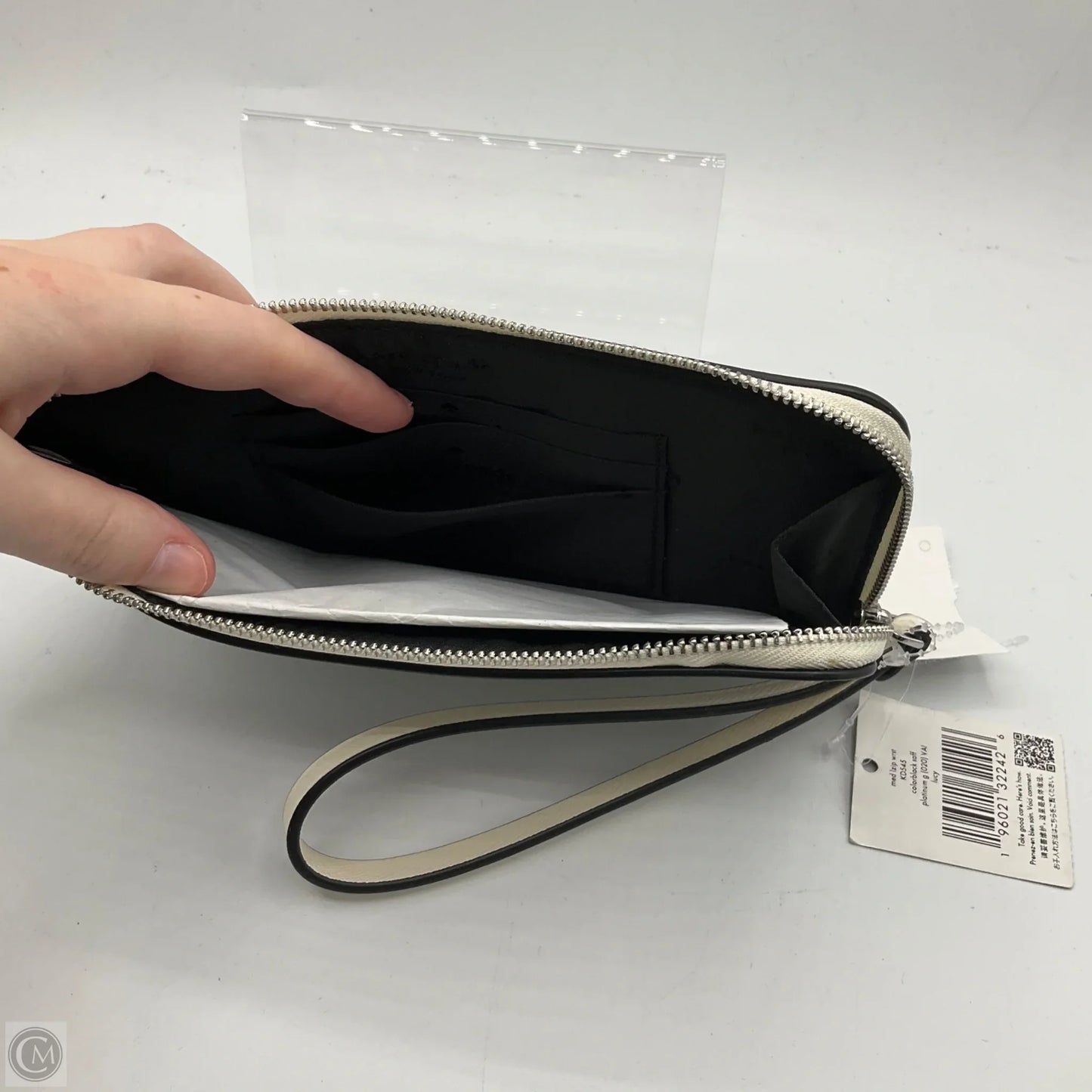 Wristlet Designer By Kate Spade, Size: Medium