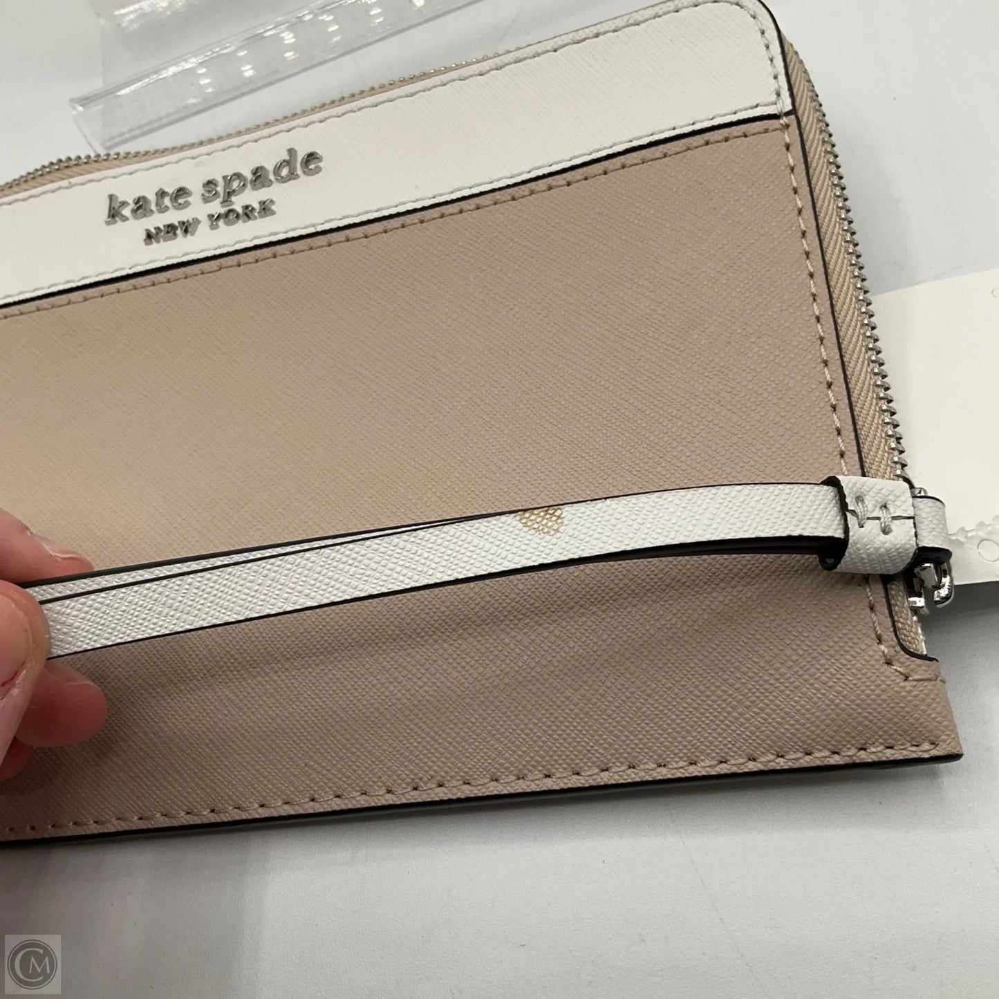 Wristlet Designer By Kate Spade, Size: Medium