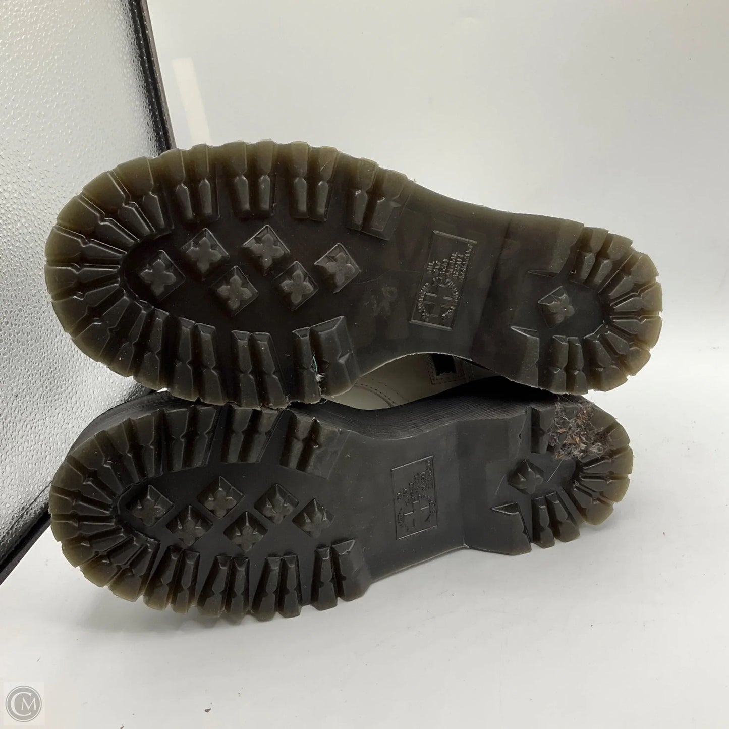 Boots Ankle Flats By Dr Martens In White, Size: 7