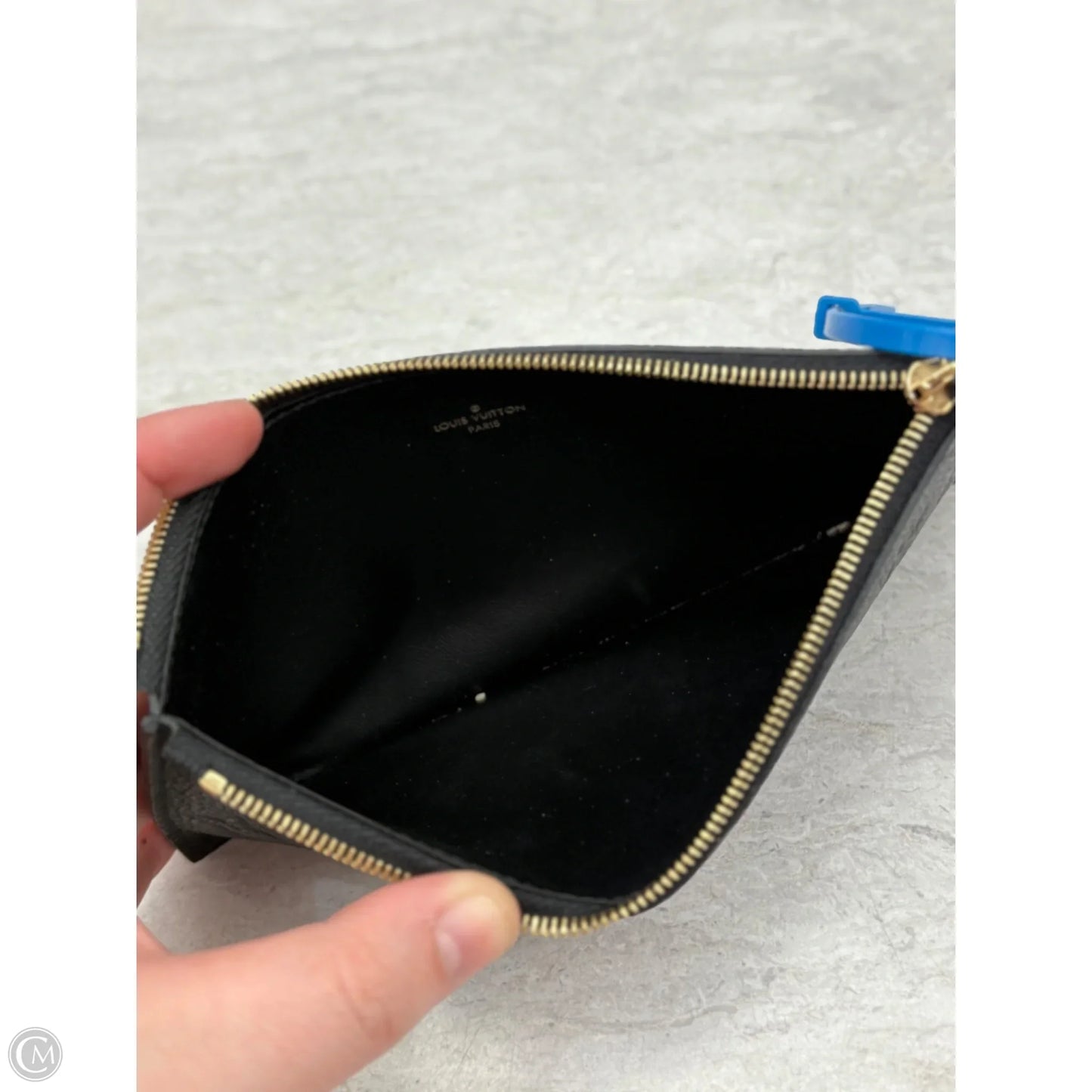 Id/card Holder Luxury Designer By Louis Vuitton, Size: Large