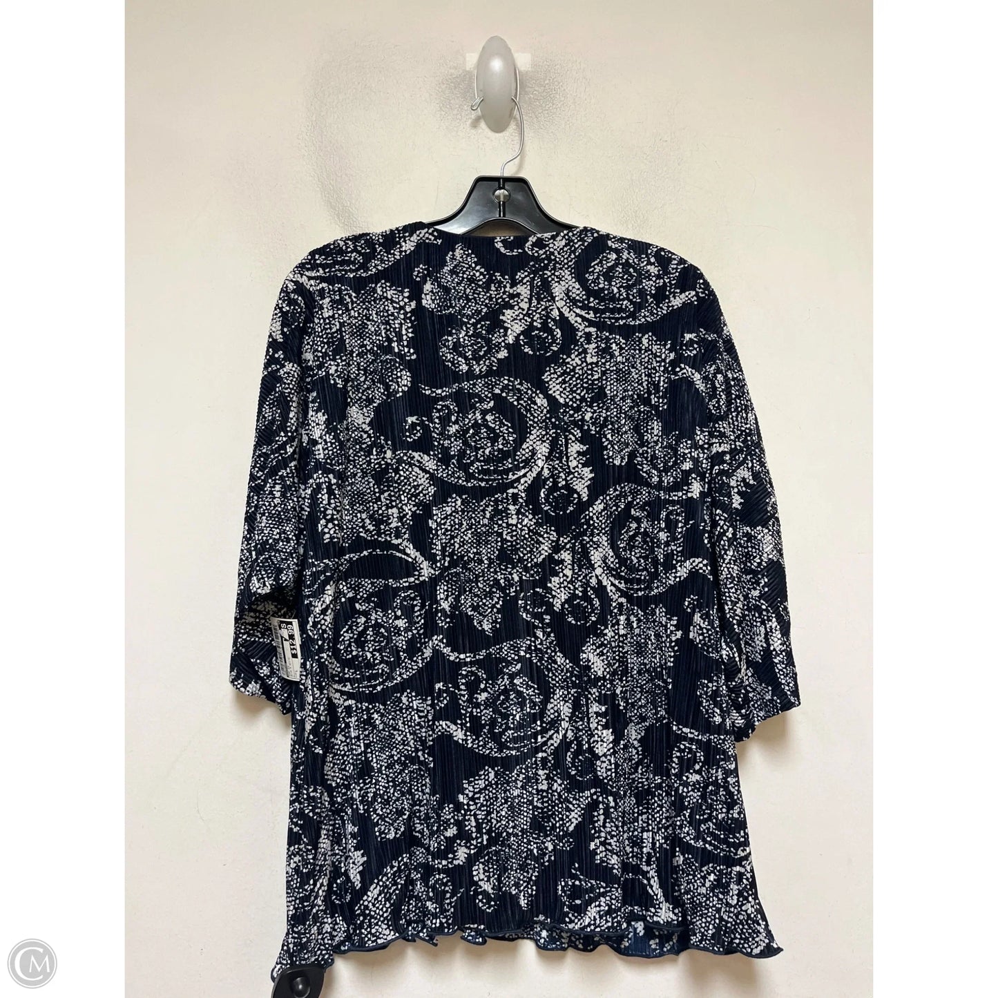 Top Short Sleeve By Chicos In Blue & White, Size: L