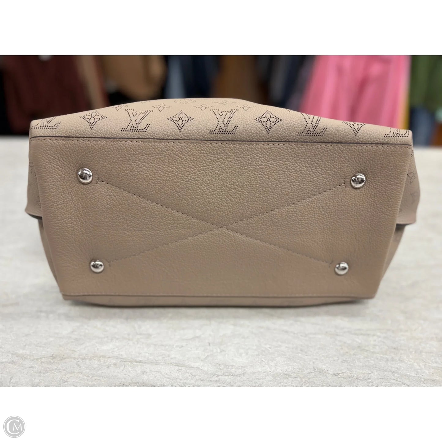 Handbag Luxury Designer By Louis Vuitton, Size: Large