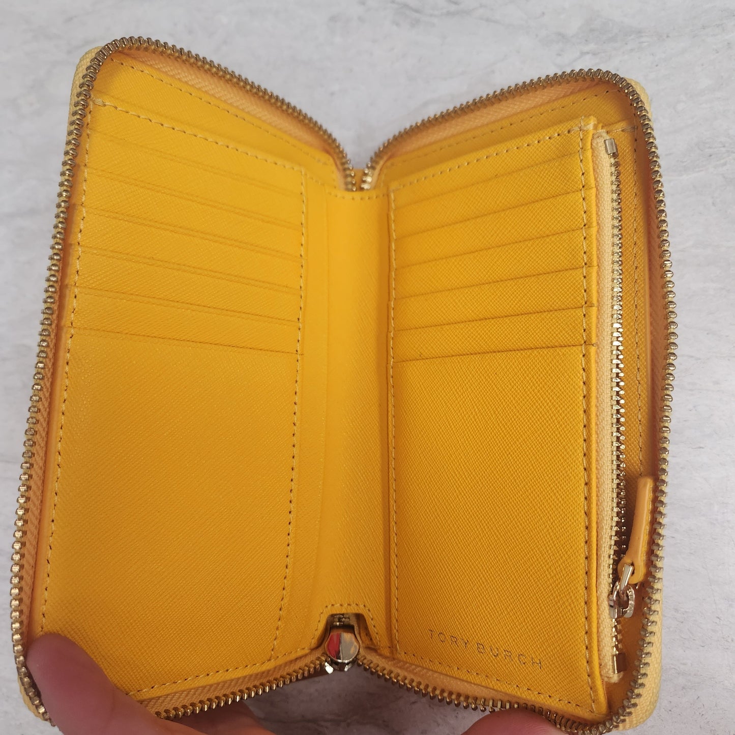 Wallet Designer By Tory Burch  Size: Medium