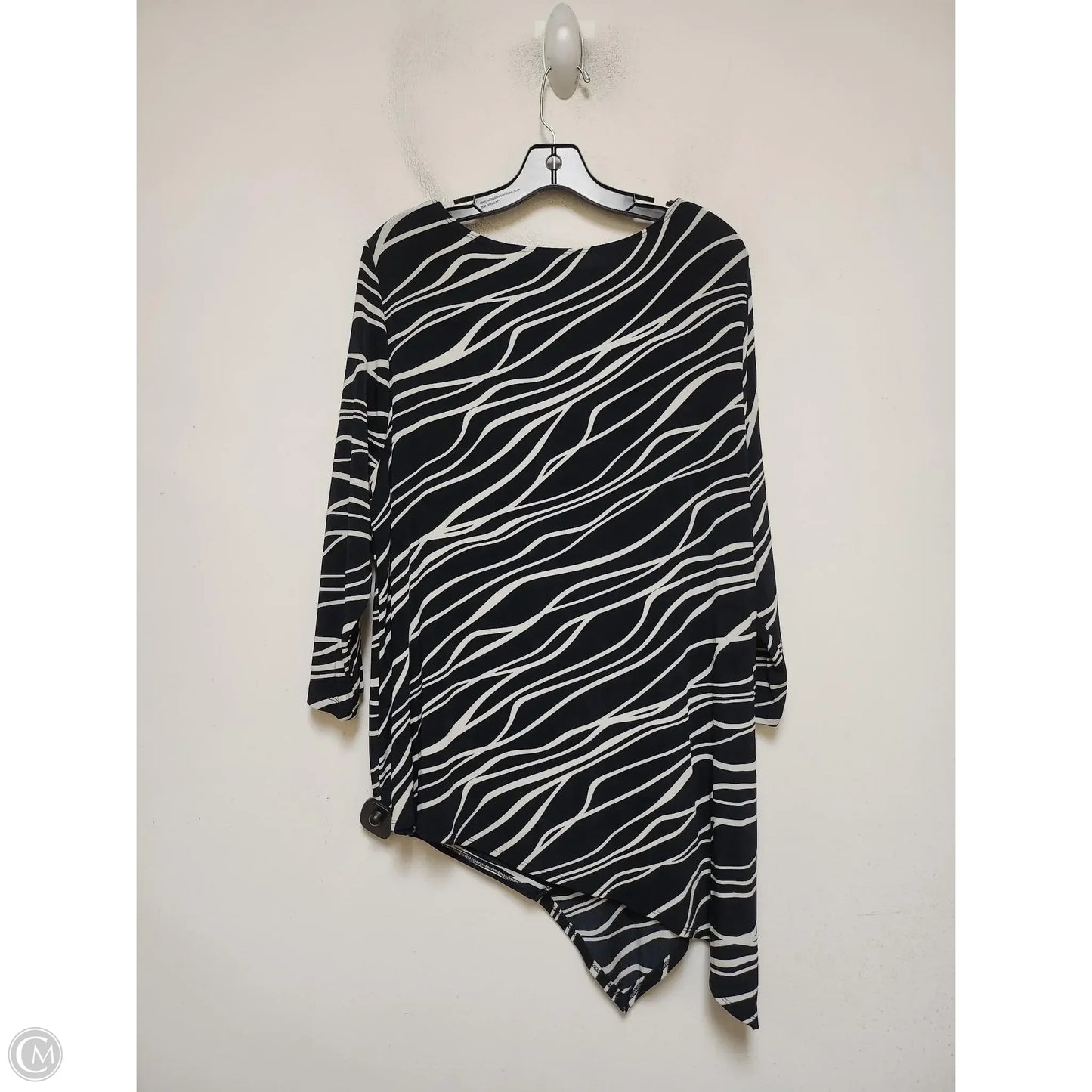 Top Short Sleeve By Chicos In Blue & White, Size: Xl