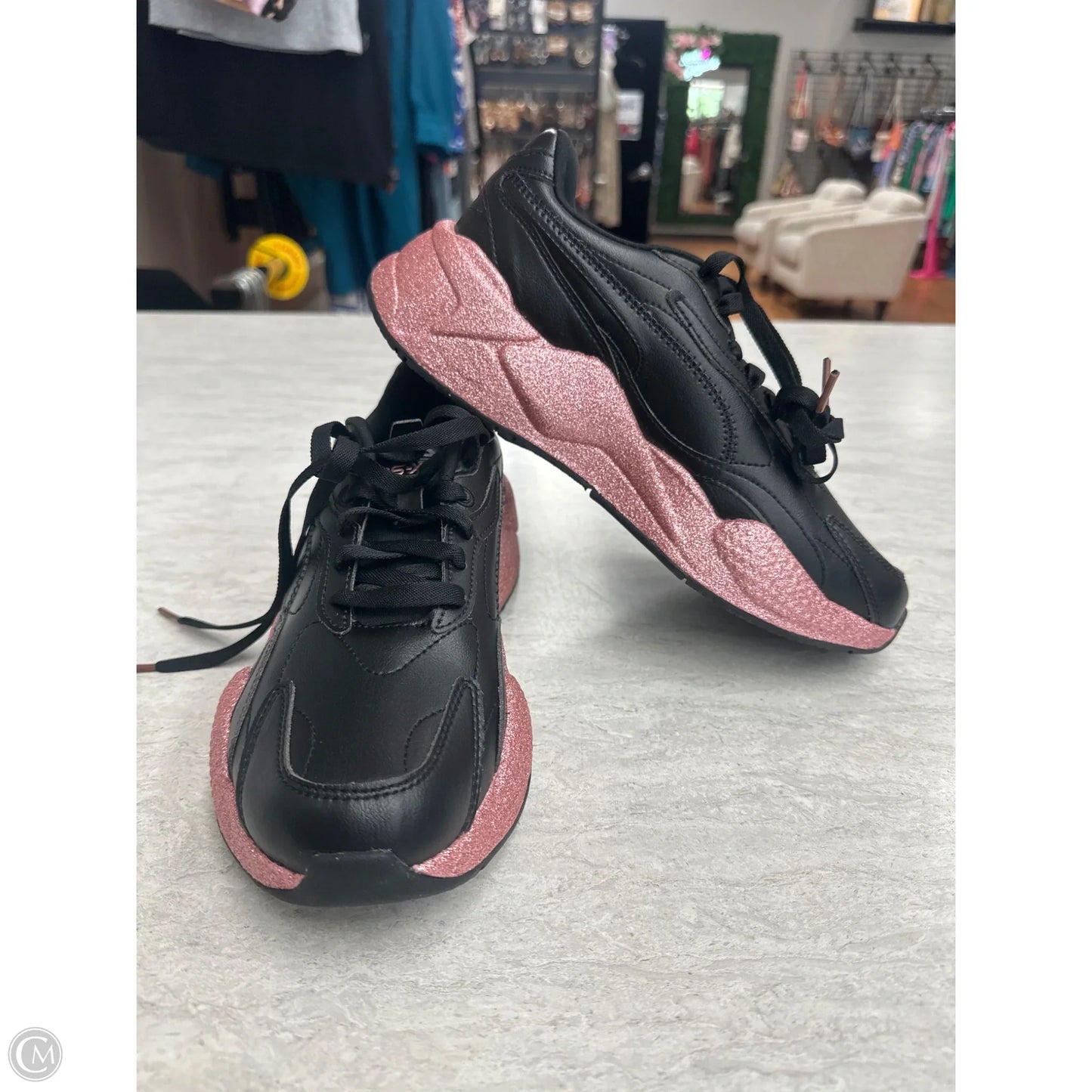 Shoes Athletic By Puma In Black & Pink, Size: 8.5