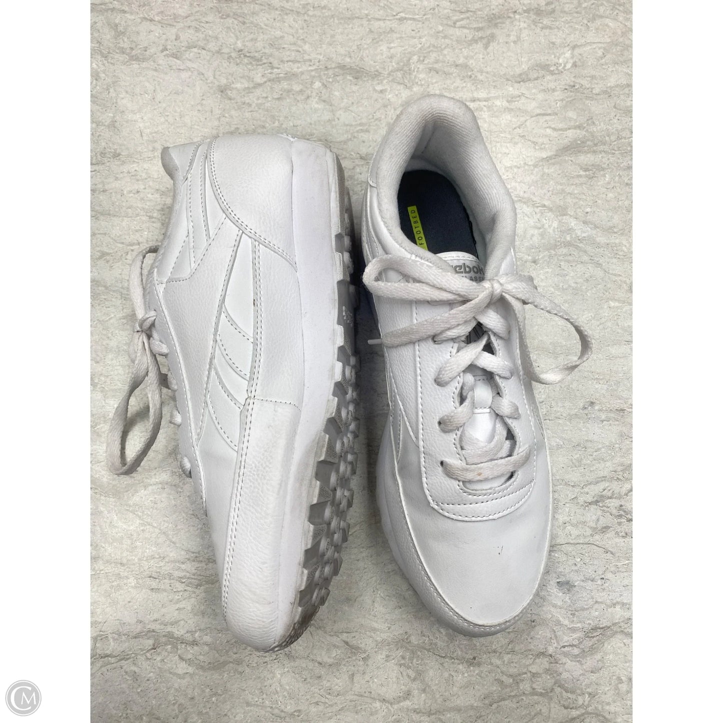 Shoes Athletic By Reebok In White, Size: 9