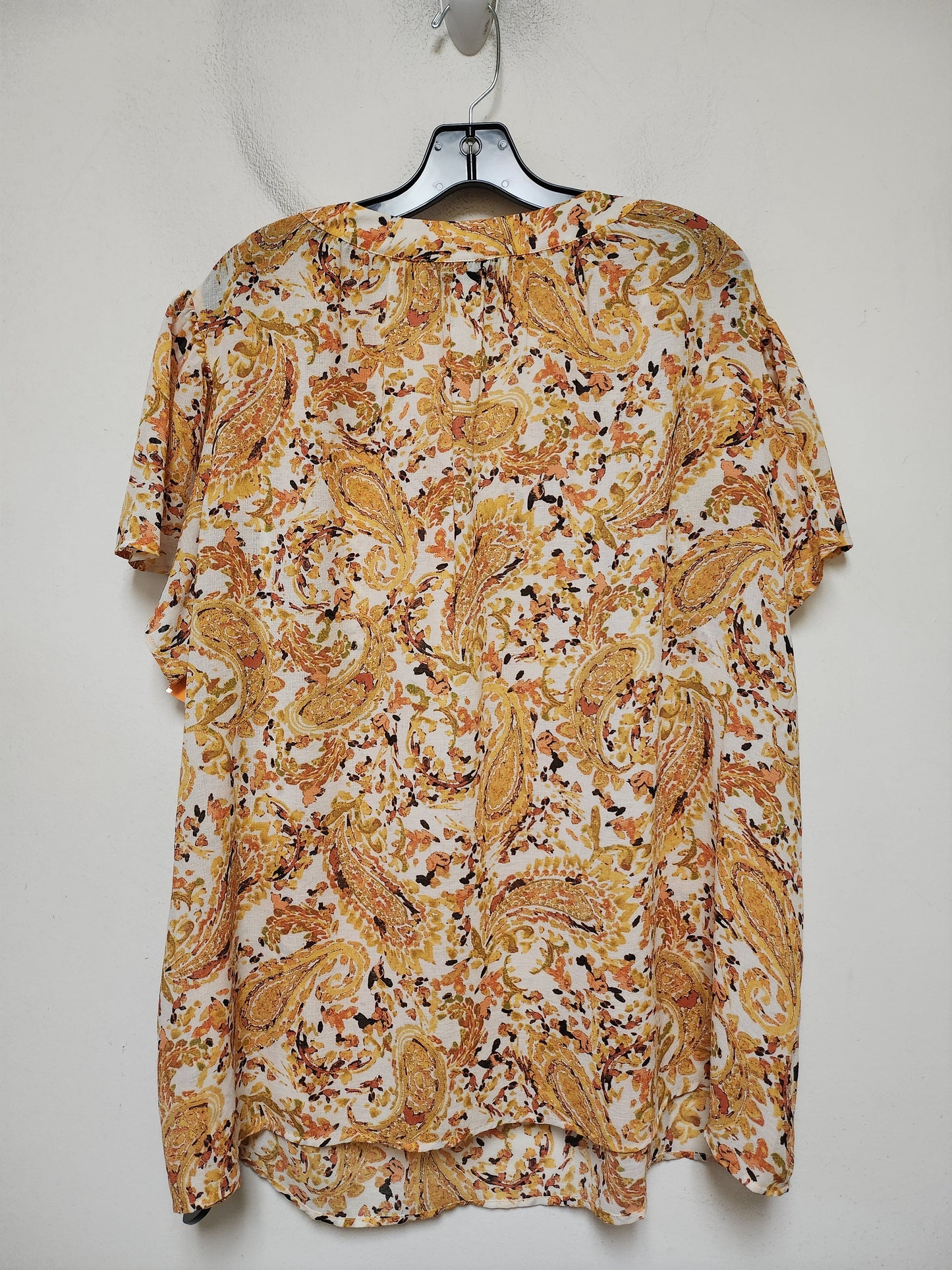Top Short Sleeve By Kasper In Yellow, Size: 2x