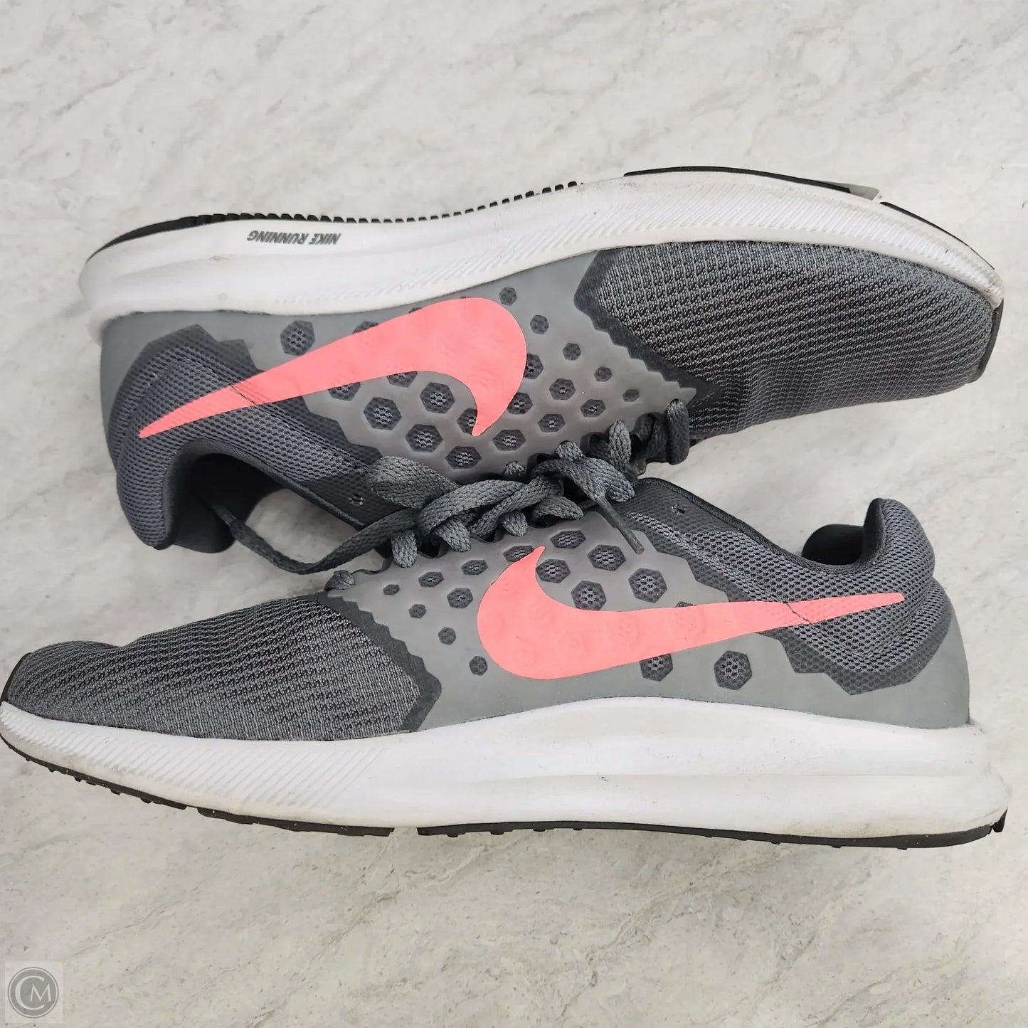 Shoes Athletic By Nike In Grey & Pink, Size: 8
