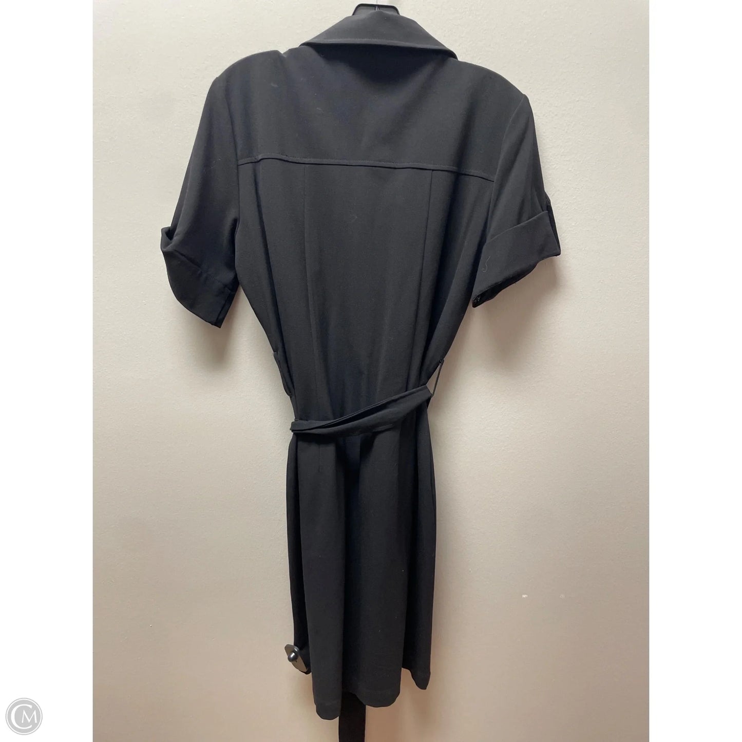 Dress Casual Short By Clothes Mentor In Black, Size: M