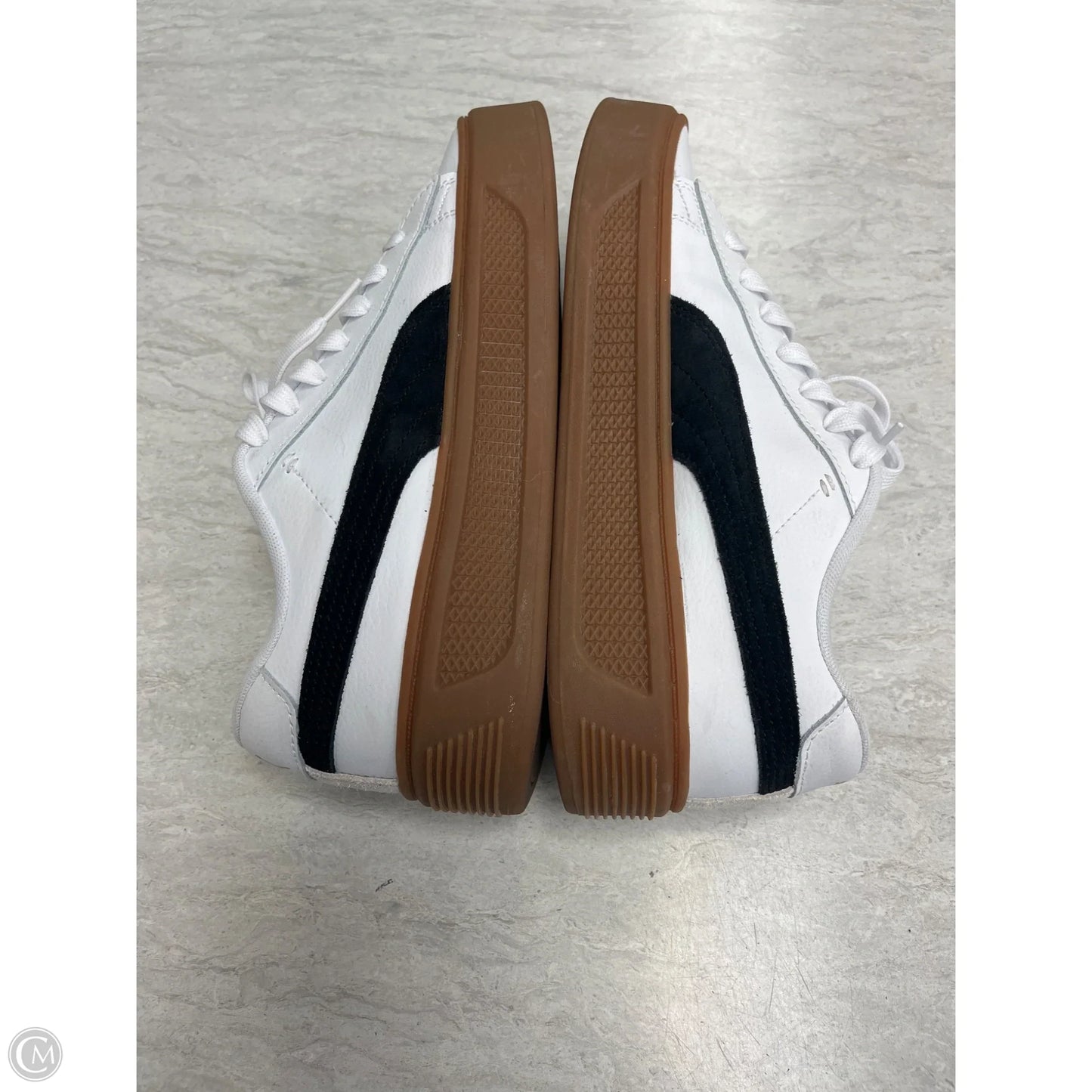 Shoes Sneakers By Puma In White, Size: 9