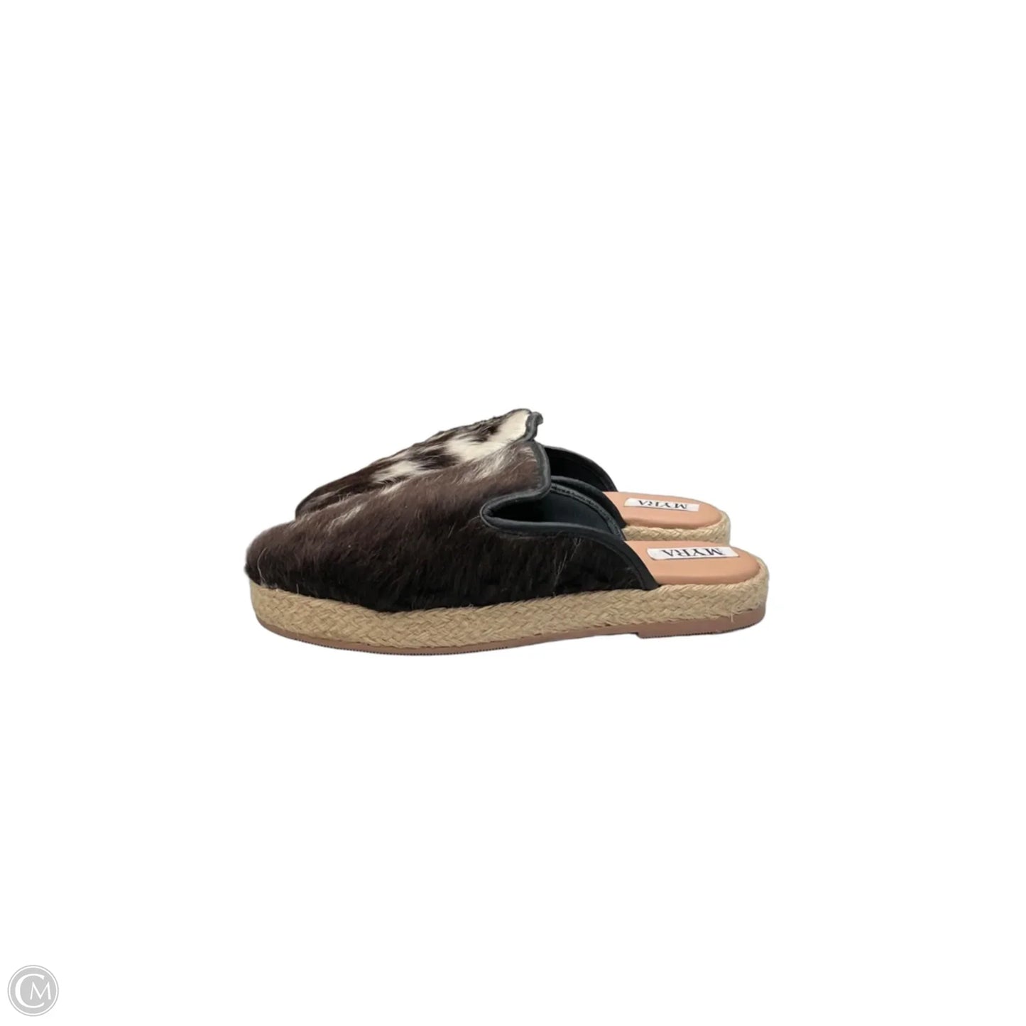Shoes Flats By Myra In Animal Print, Size: 6