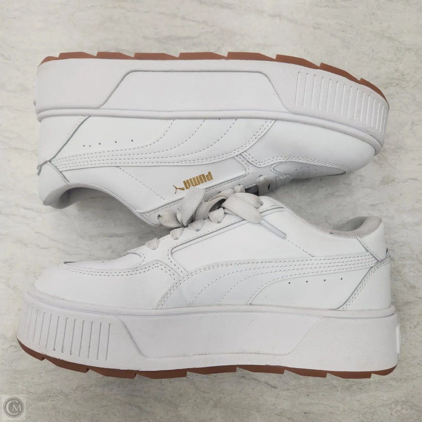 Shoes Sneakers By Puma In White, Size: 8