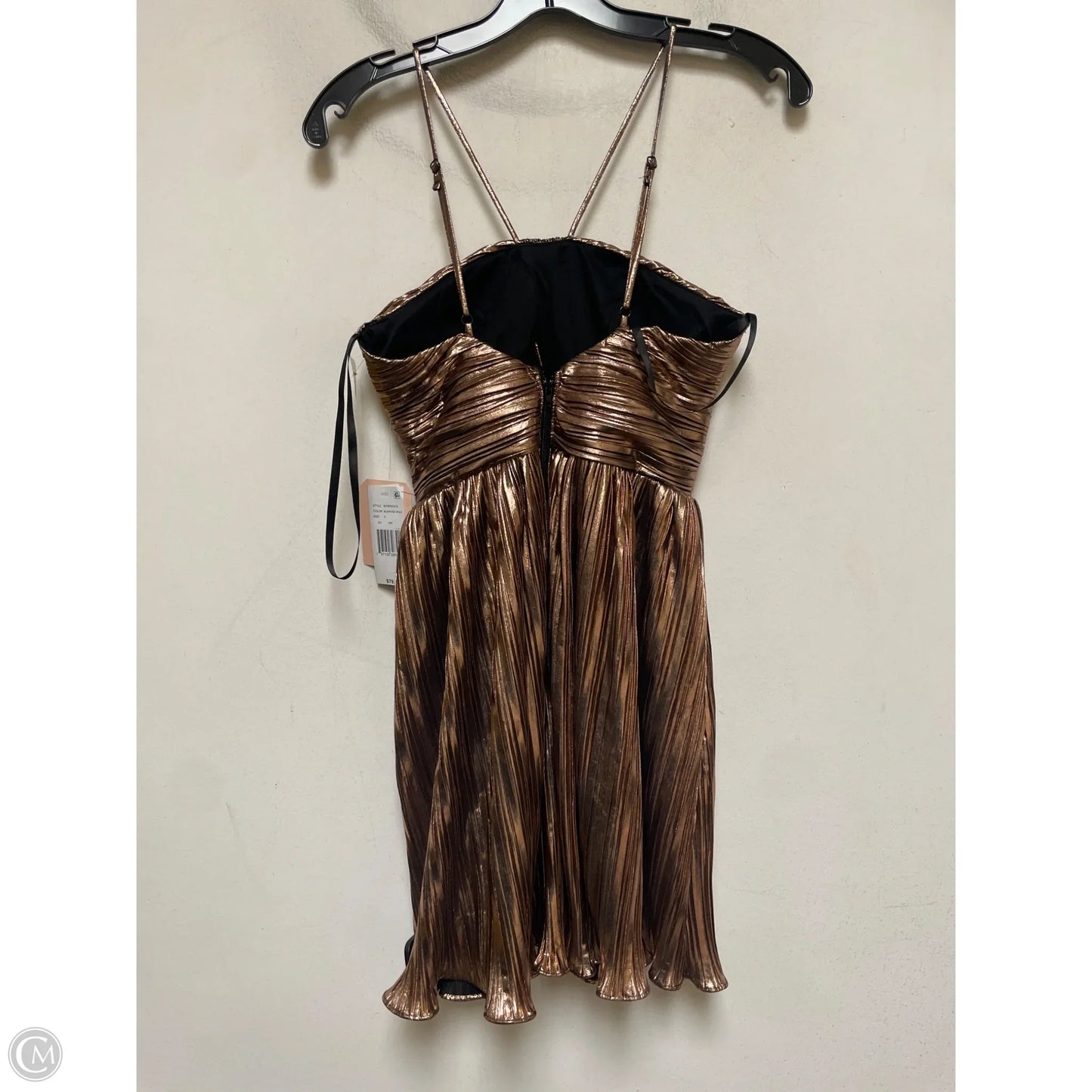 Dress Casual Short By Clothes Mentor In Gold, Size: S