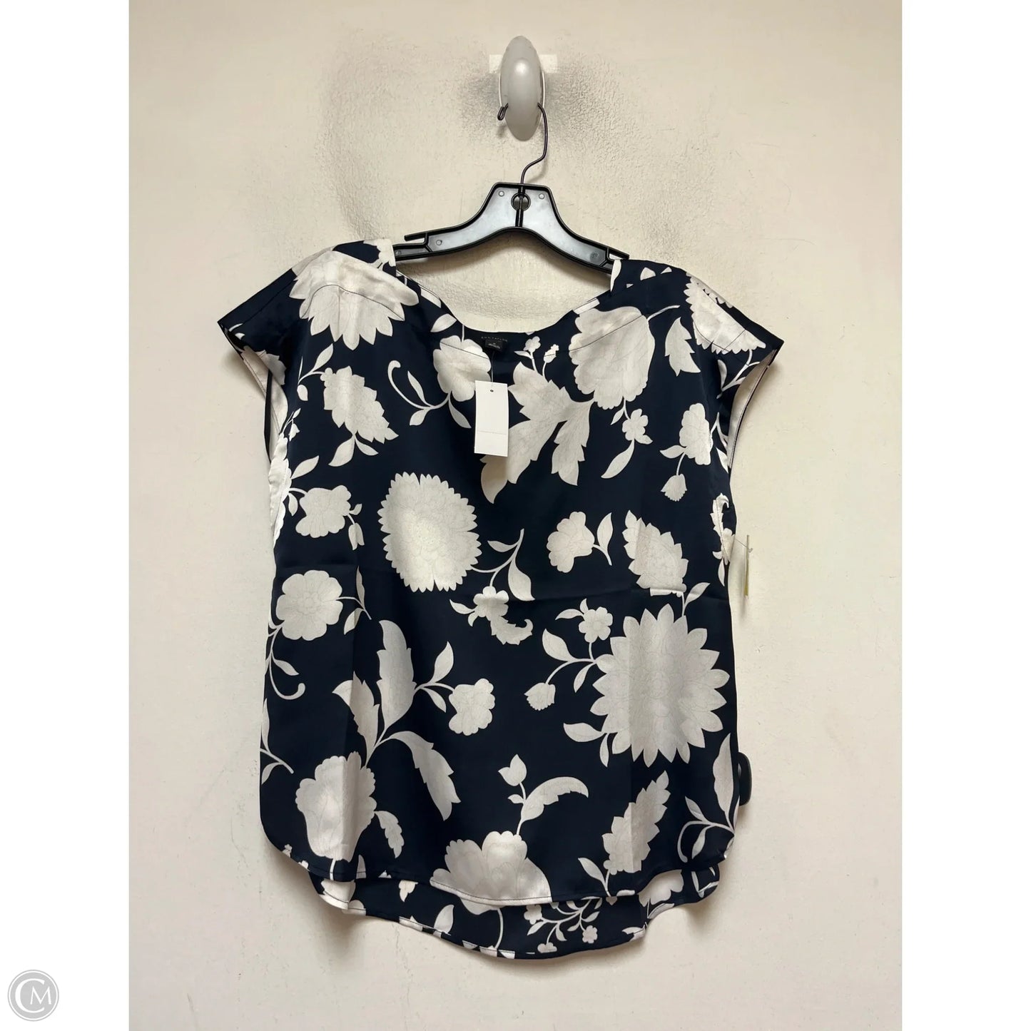 Top Sleeveless By Ann Taylor In Floral Print, Size: M