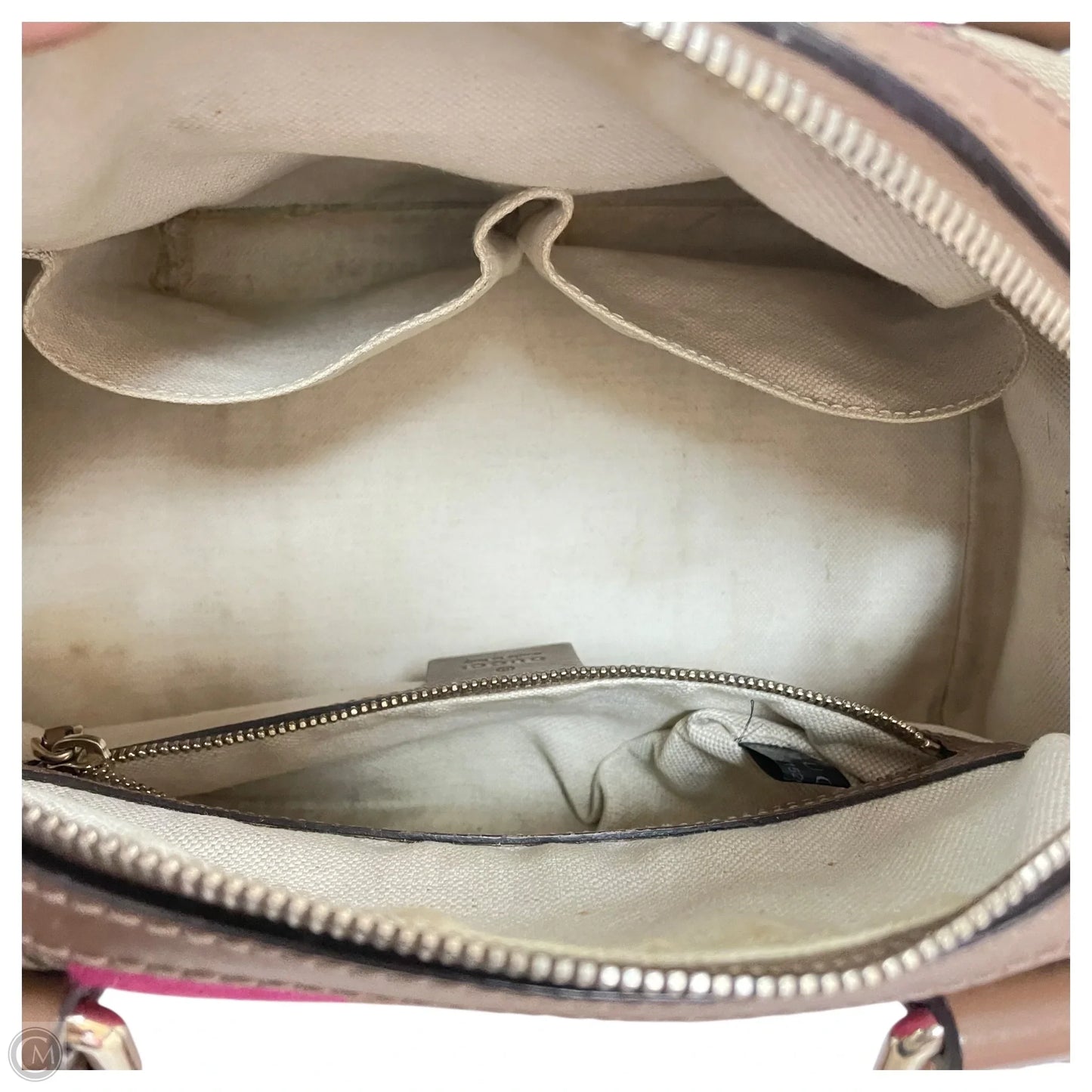 Handbag Luxury Designer By Gucci, Size: Small