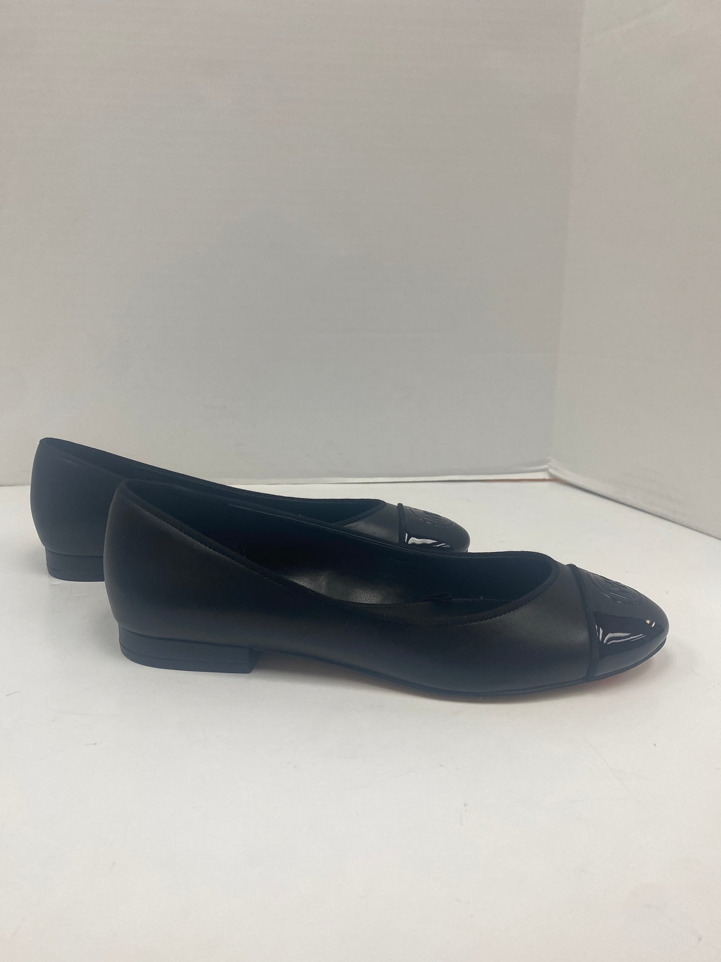 Shoes Flats Other By Michael Kors Size: 6