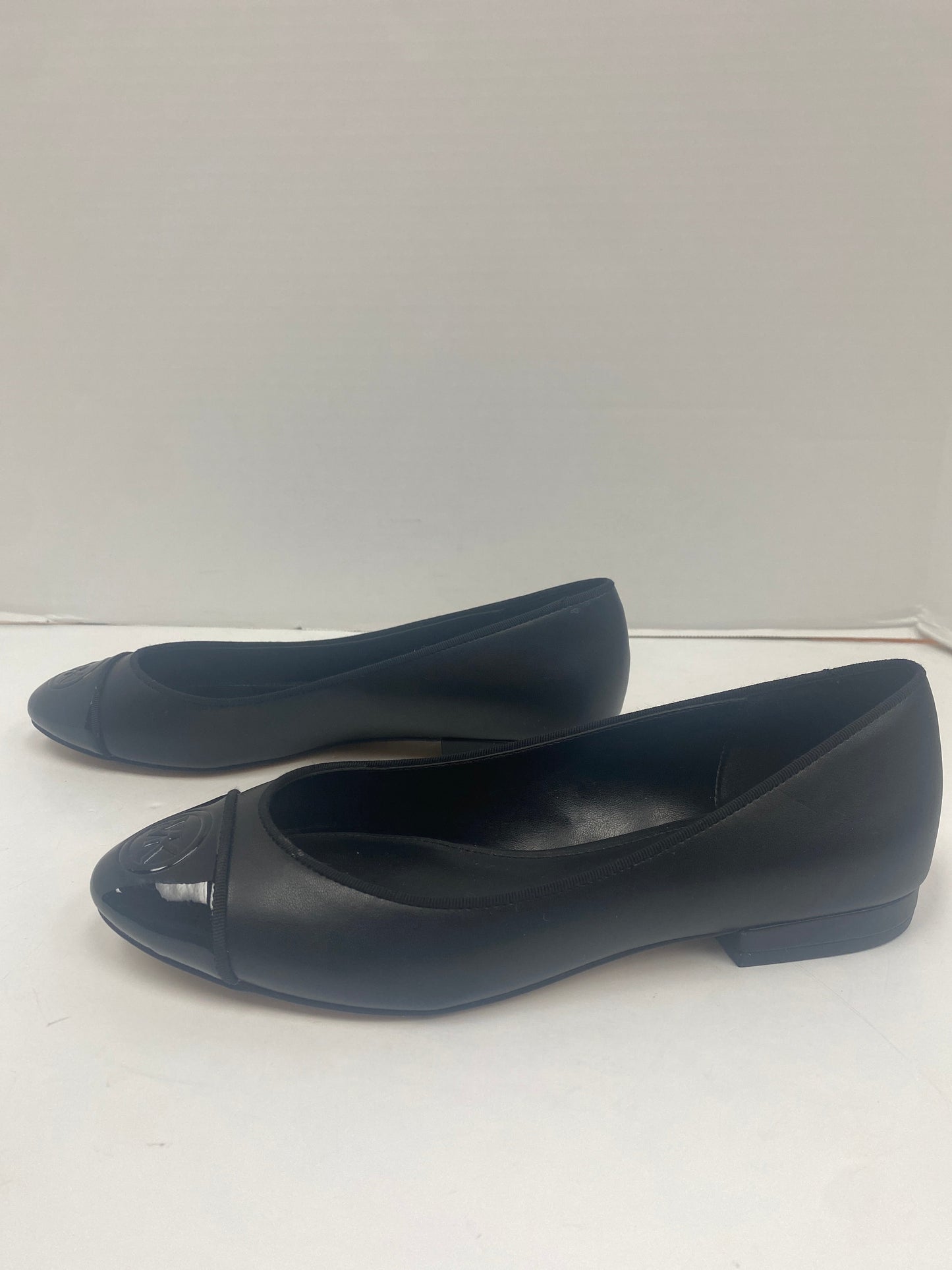 Shoes Flats Other By Michael Kors Size: 6