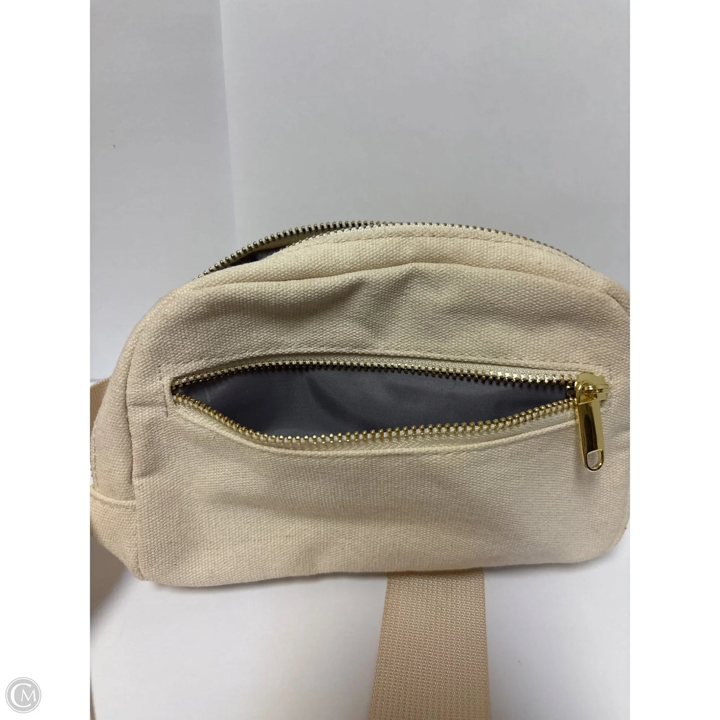 Belt Bag By Wild Fable, Size: Medium