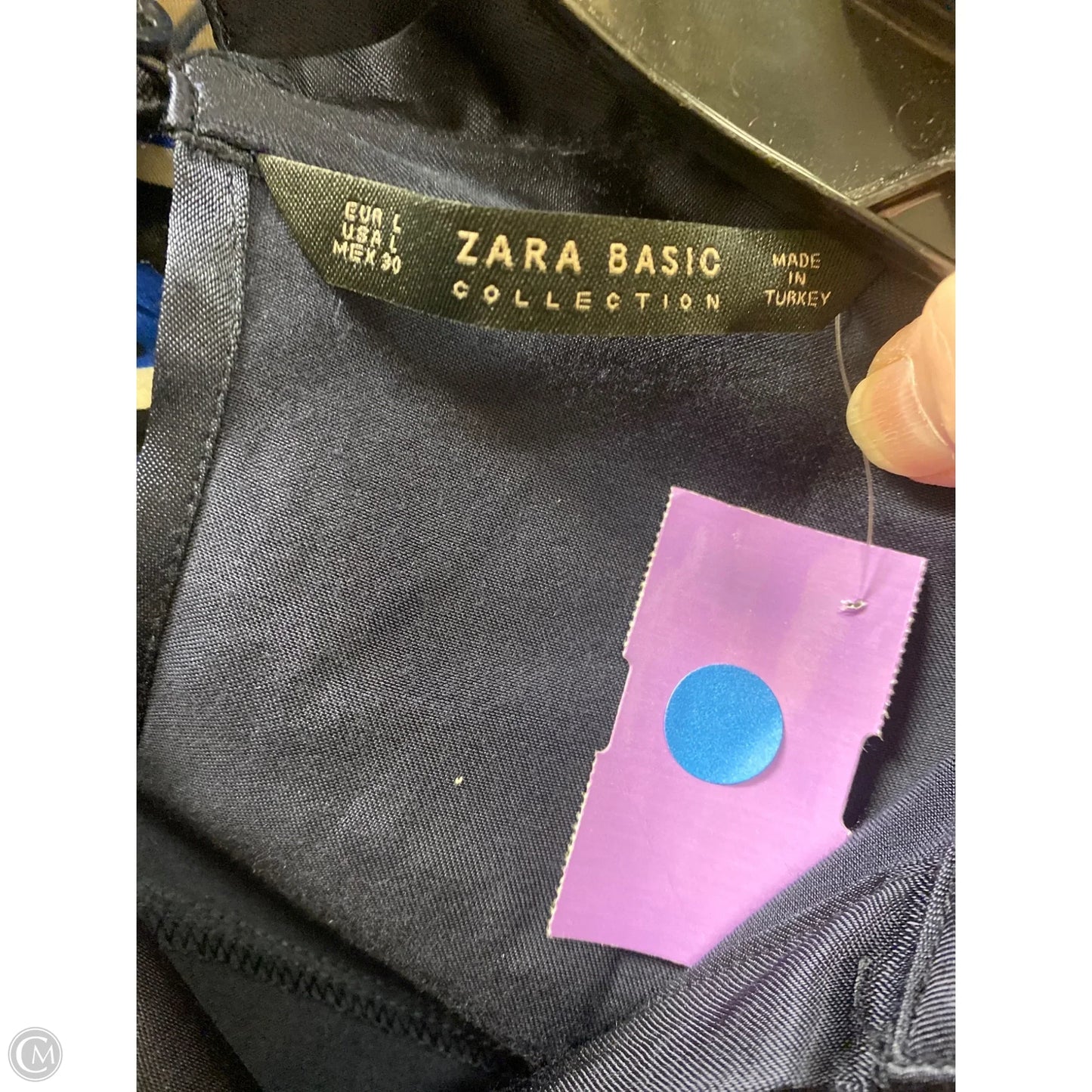 Top Long Sleeve By Zara In Navy, Size: L