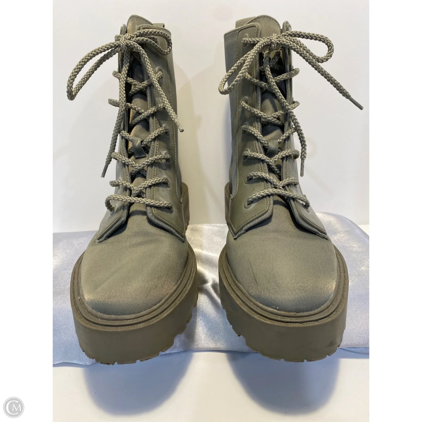 Boots Ankle Flats By Zara In Green, Size: 10.5