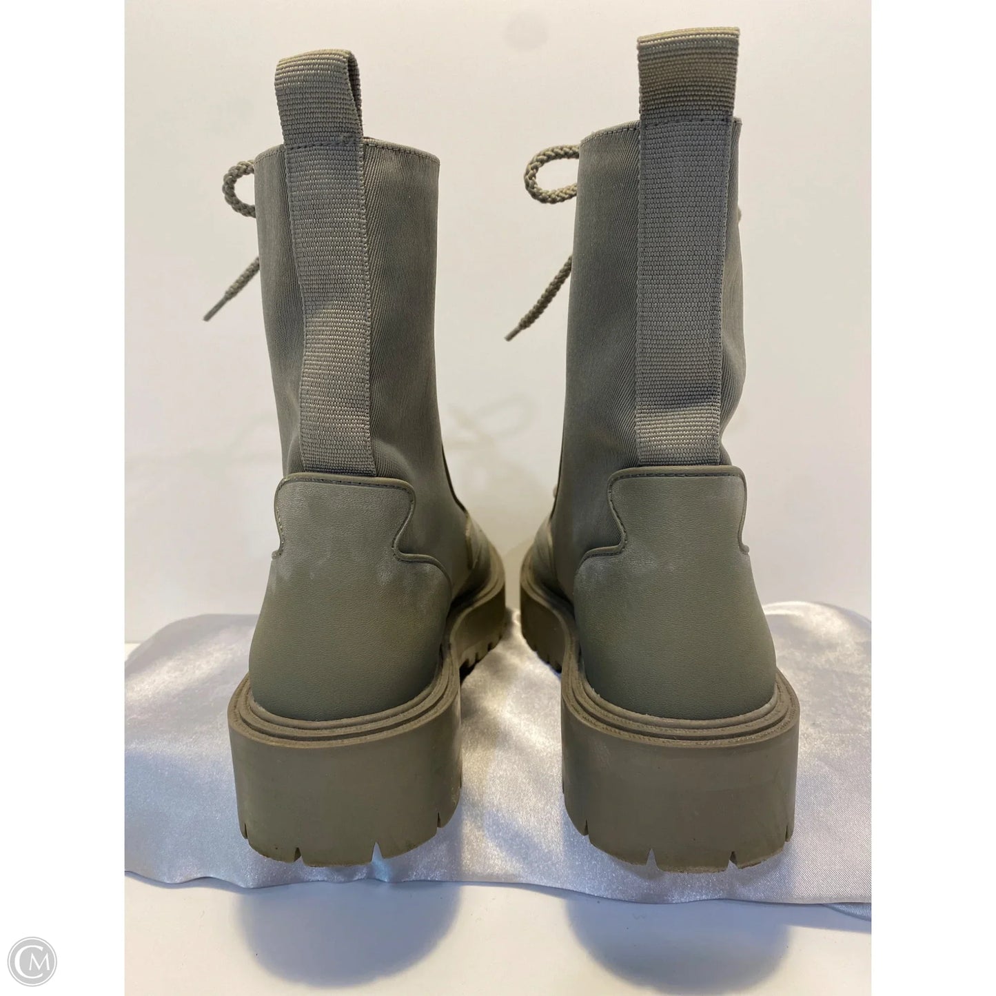 Boots Ankle Flats By Zara In Green, Size: 10.5