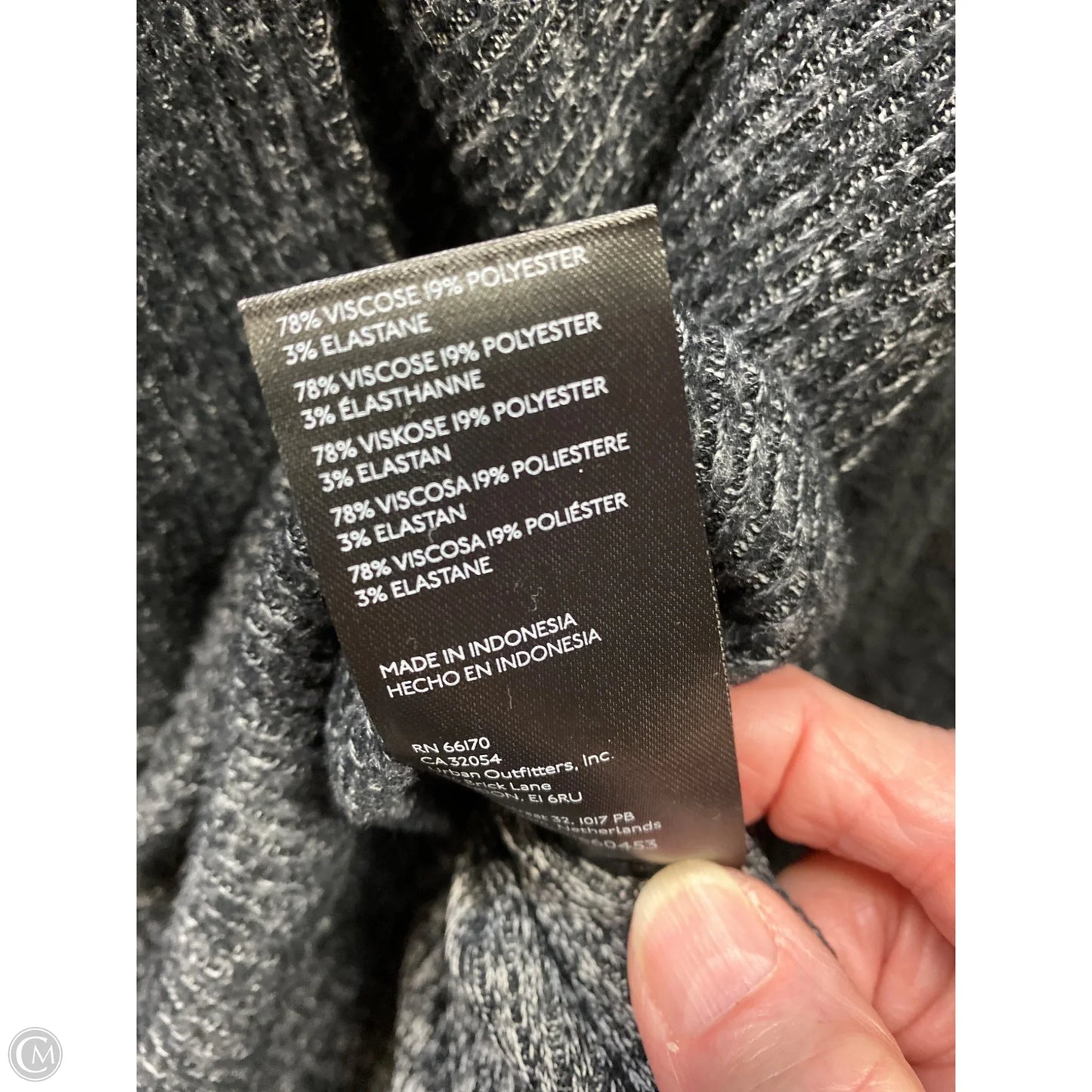 Top Long Sleeve By Anthropologie In Black, Size: Xl