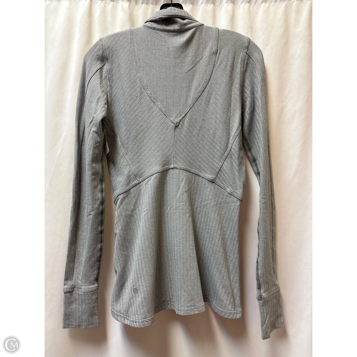 Athletic Top Long Sleeve Crewneck By Lululemon In Grey, Size: 4