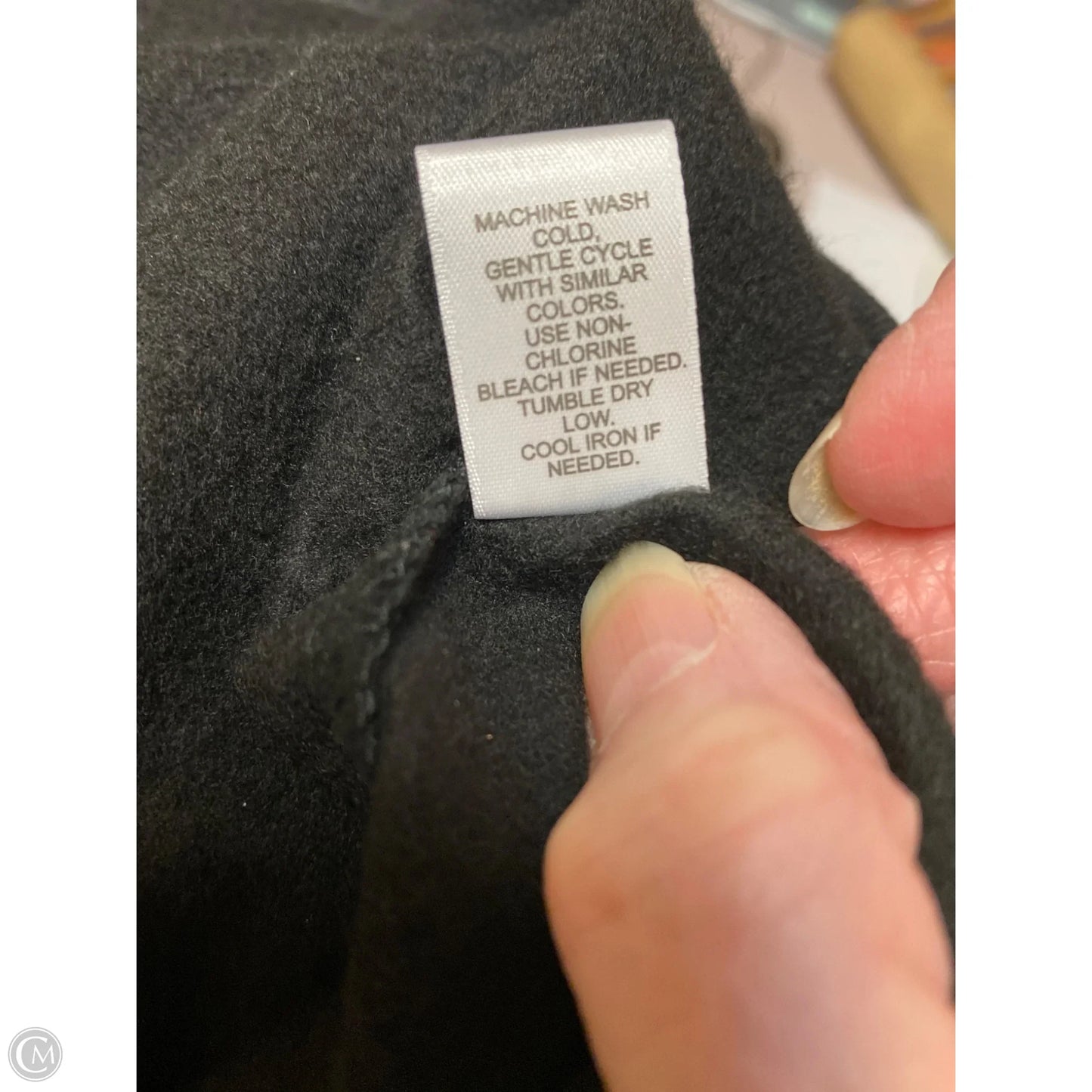 Sweatshirt Collar By Cato In Black, Size: L