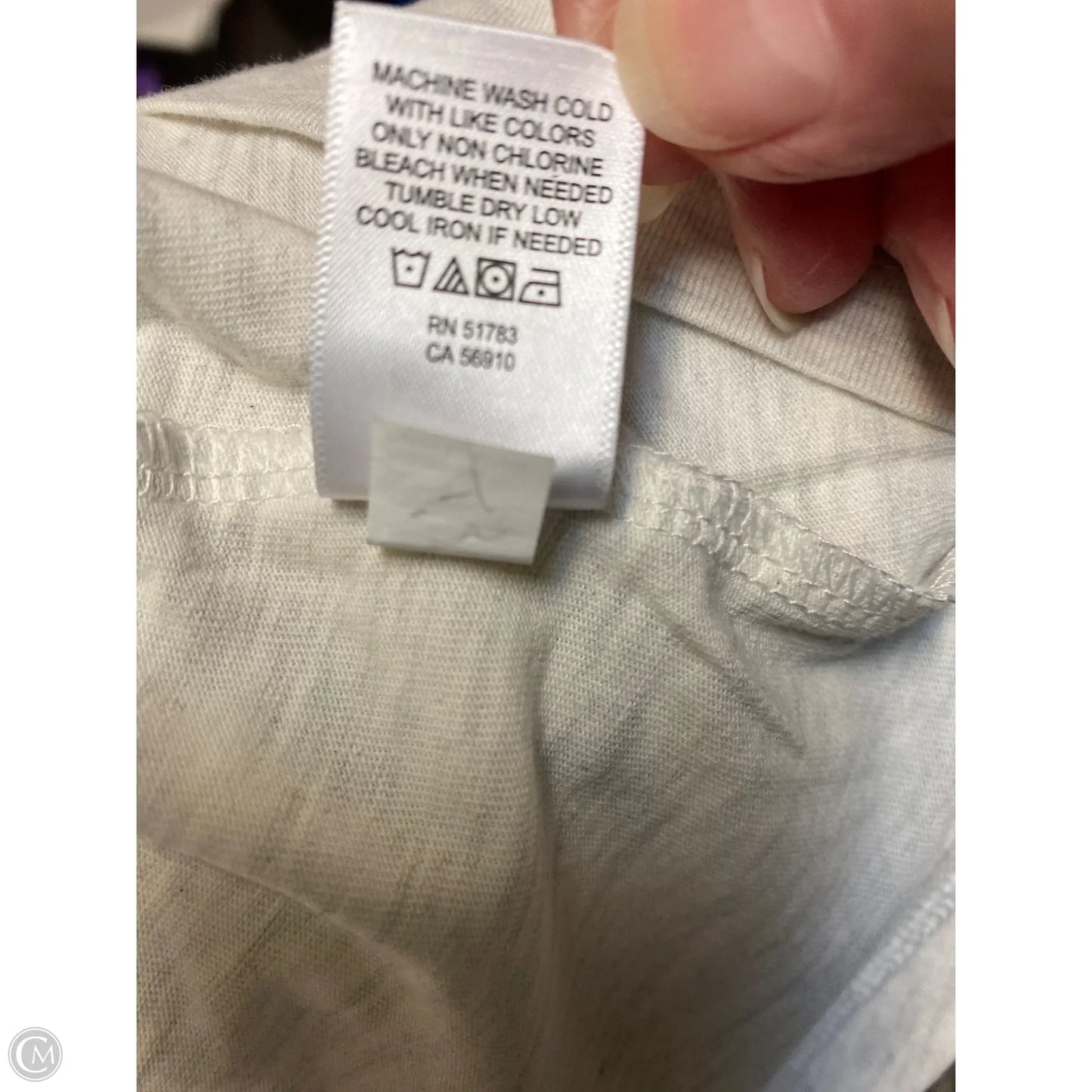 Top Short Sleeve By Maurices In Cream, Size: M