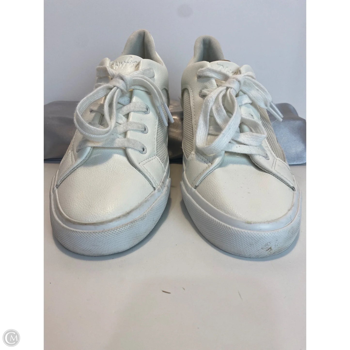 Shoes Flats By Blowfish In White, Size: 10