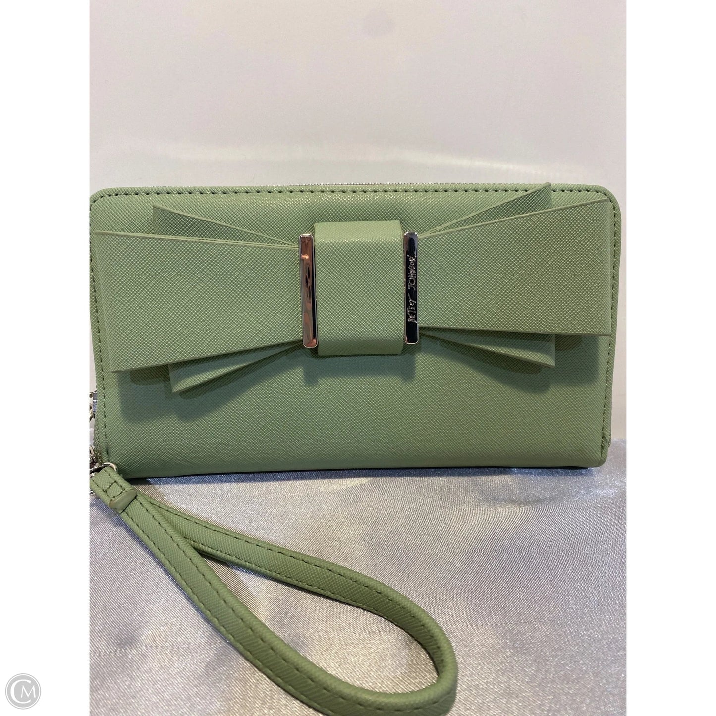 Wallet By Betsey Johnson, Size: Large