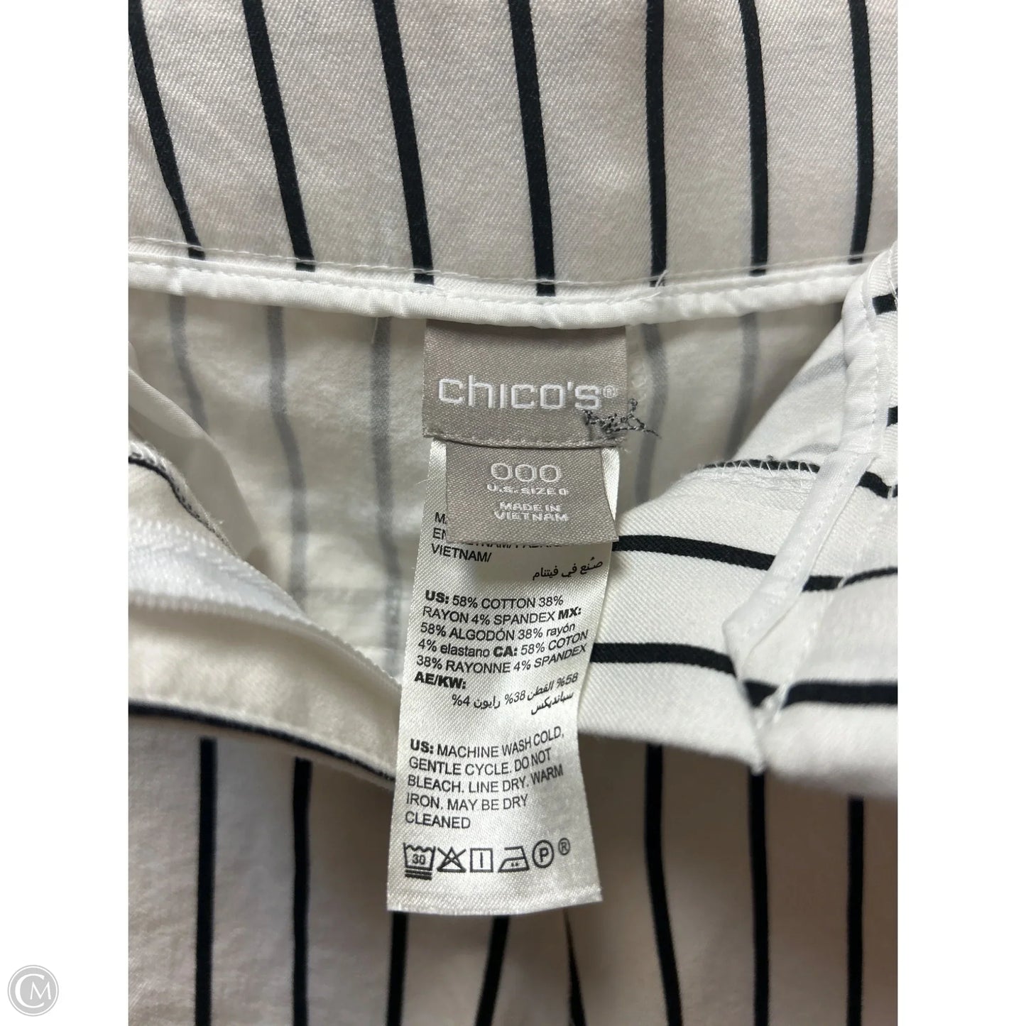 Shorts By Chicos In White, Size: Xs