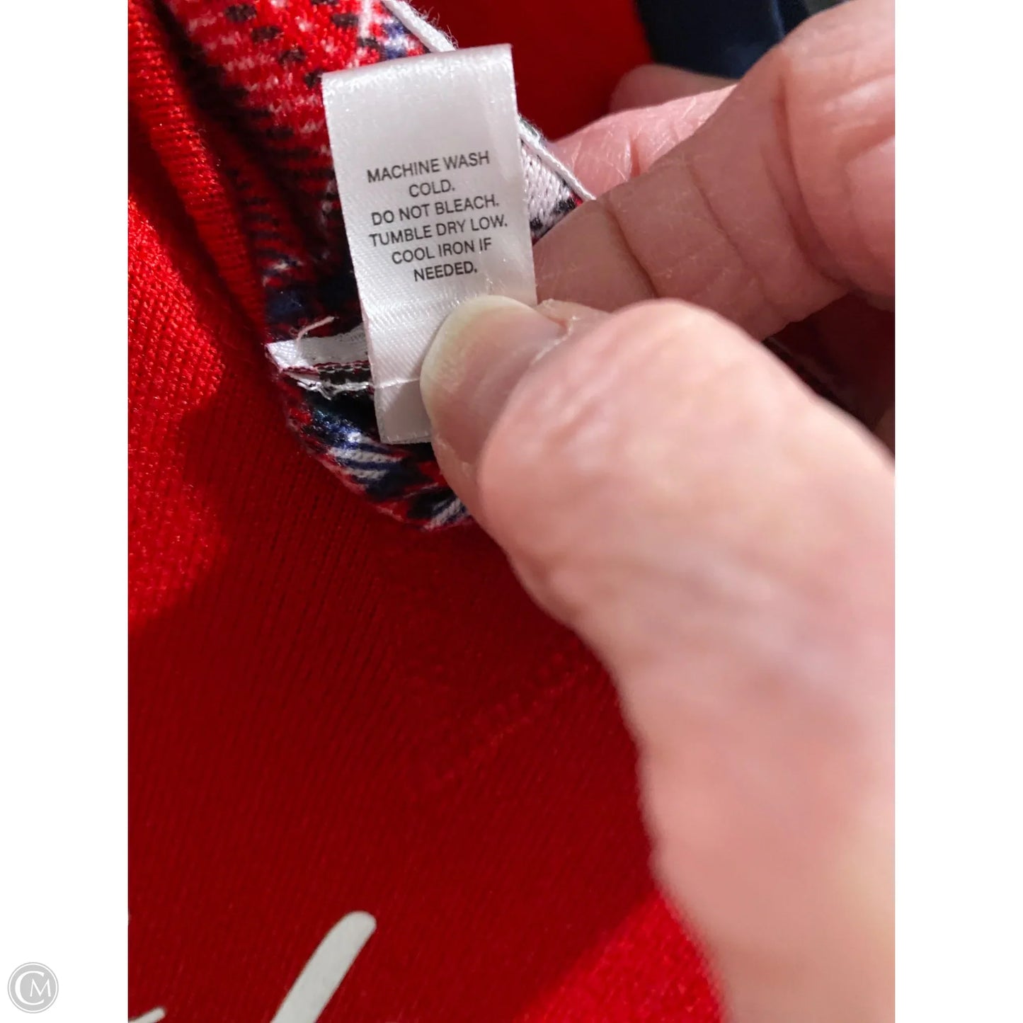 Top Long Sleeve By Clothes Mentor In Red, Size: M