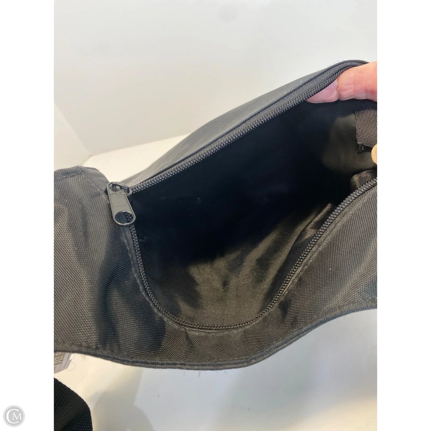 Handbag By Clothes Mentor, Size: Medium