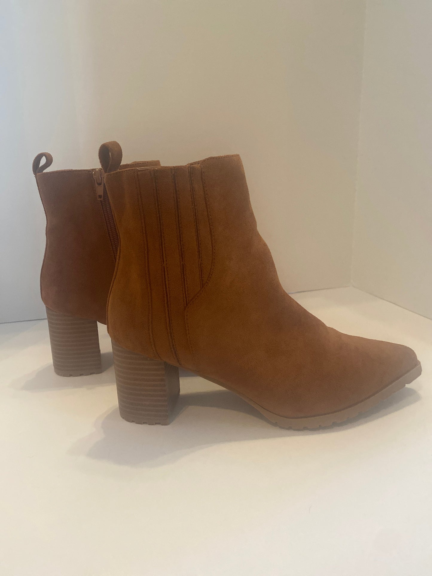 Boots Ankle Heels By Maurices Size: 8